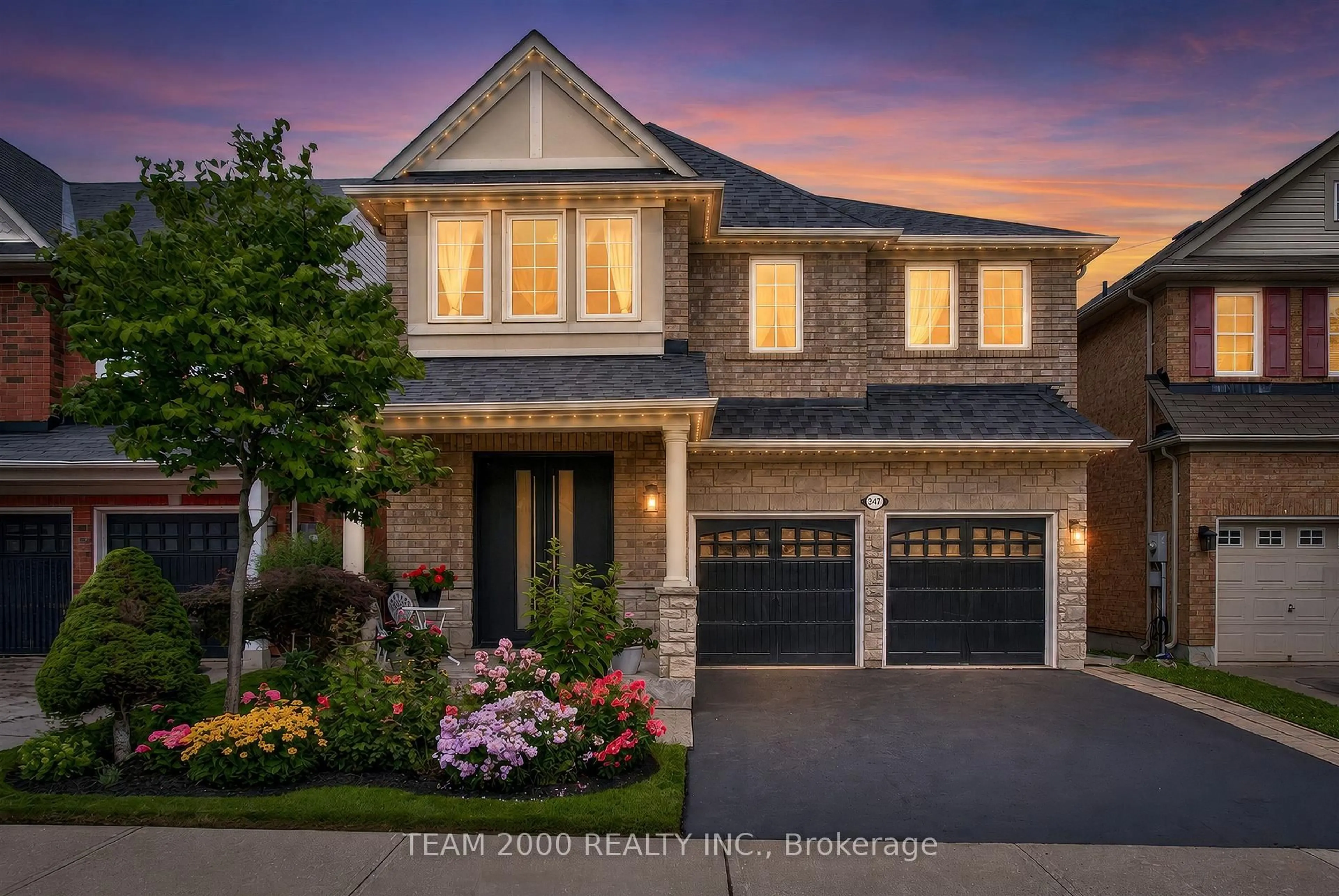 Home with brick exterior material, street for 347 Carlissa Ru, Newmarket Ontario L3X 3J9