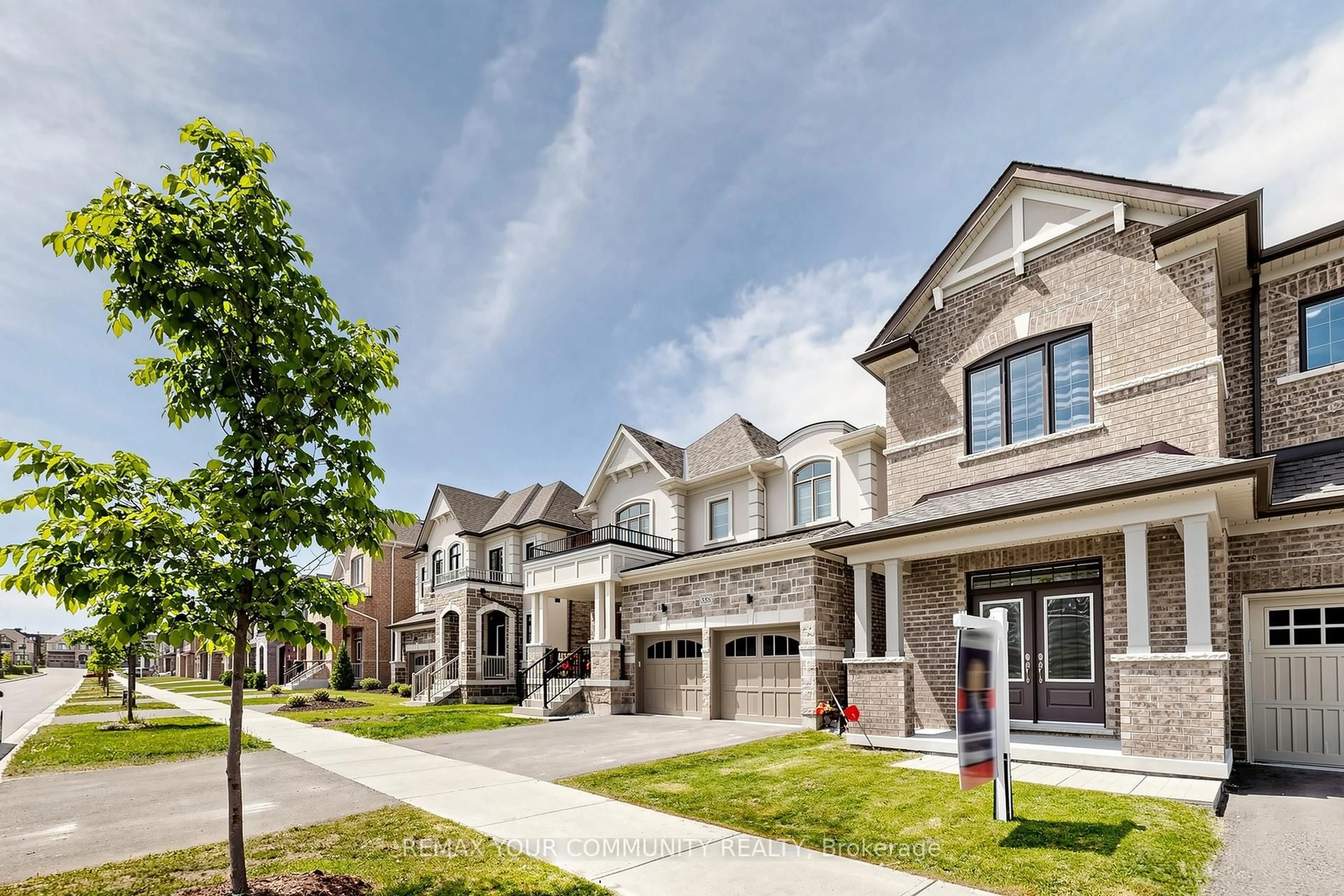 Home with brick exterior material, street for 356 Danny Wheeler Blvd, Georgina Ontario L4P 0K2