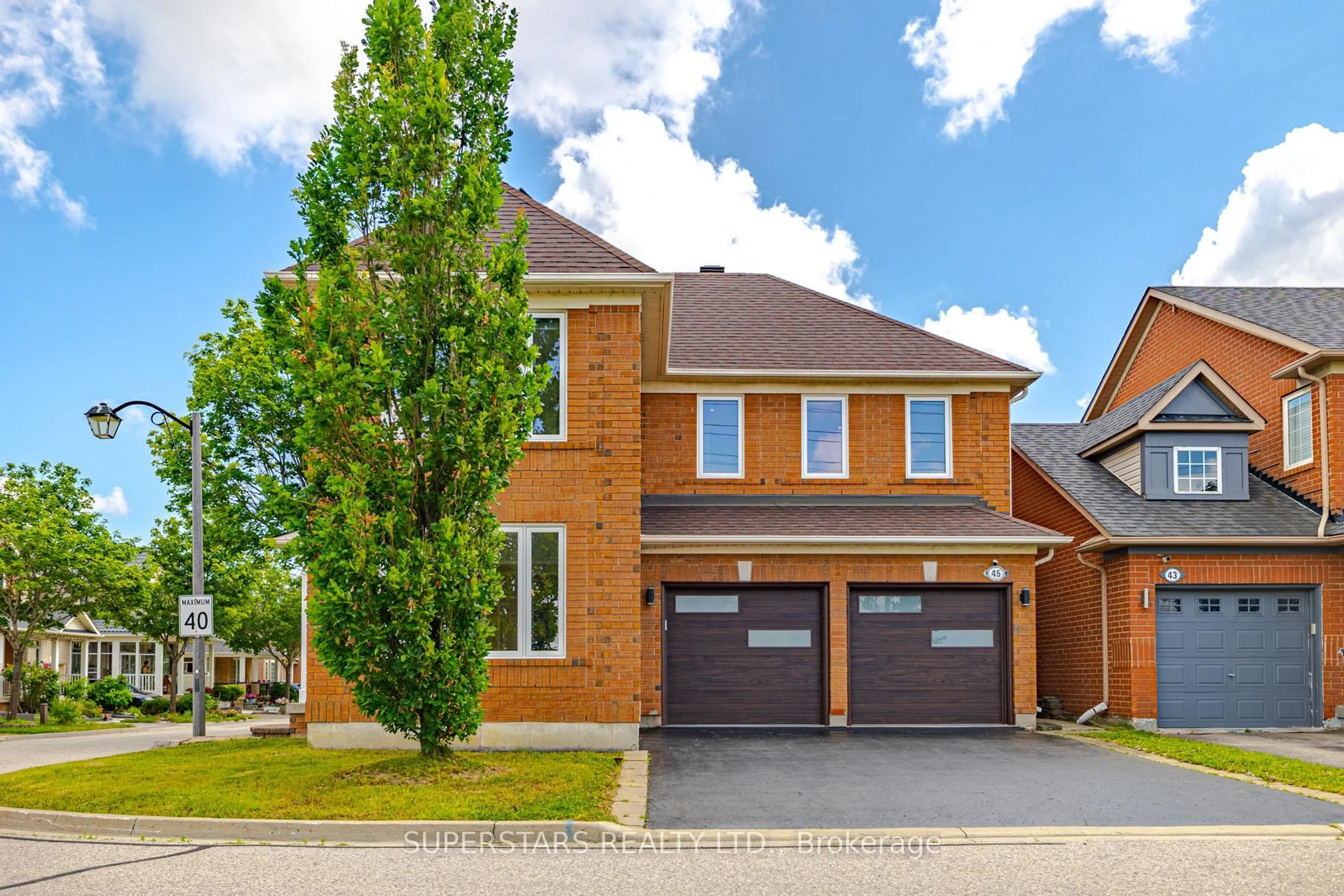 Home with brick exterior material, street for 45 Tower Bridge Cres, Markham Ontario L6C 2M9