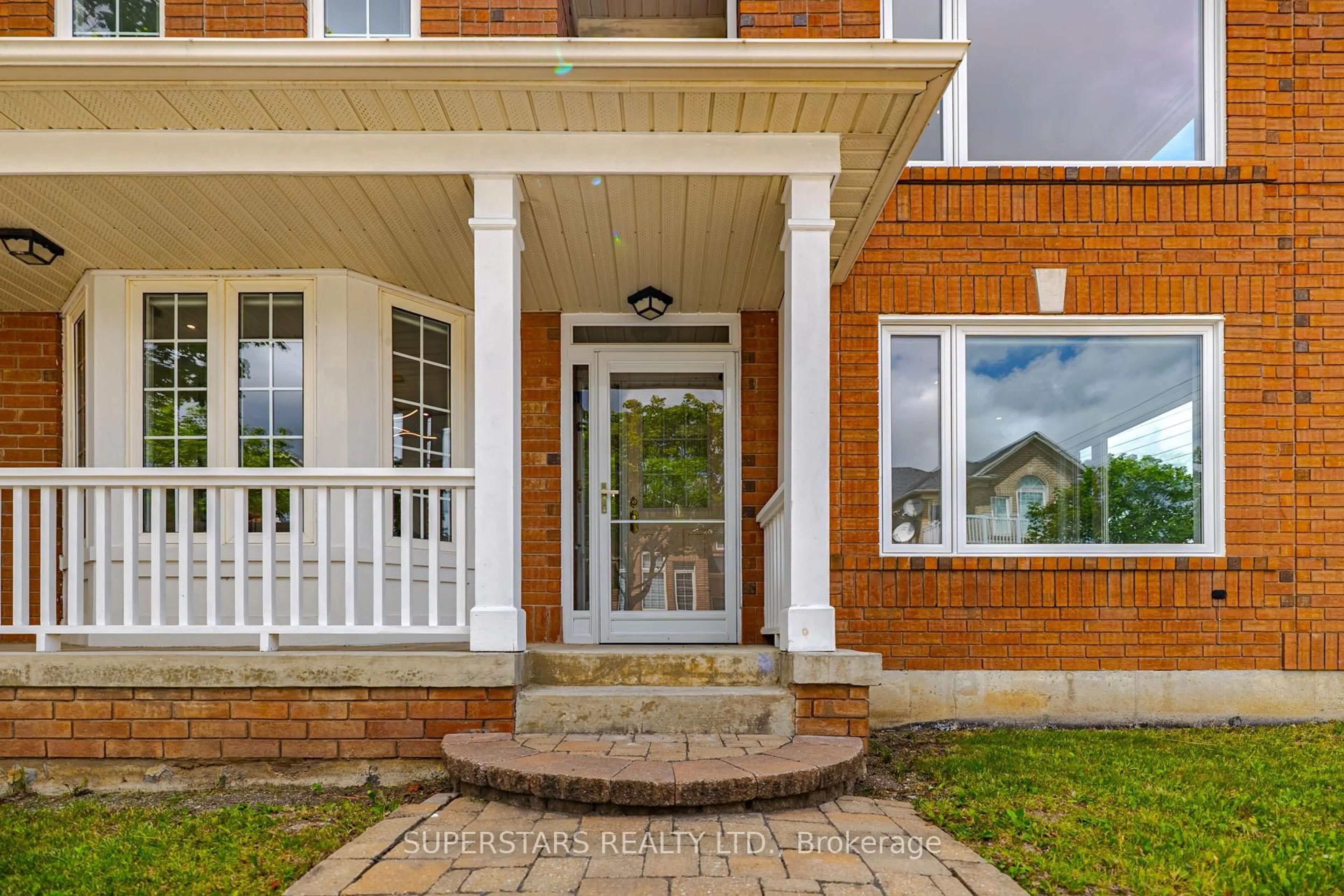 Home with brick exterior material, street for 45 Tower Bridge Cres, Markham Ontario L6C 2M9