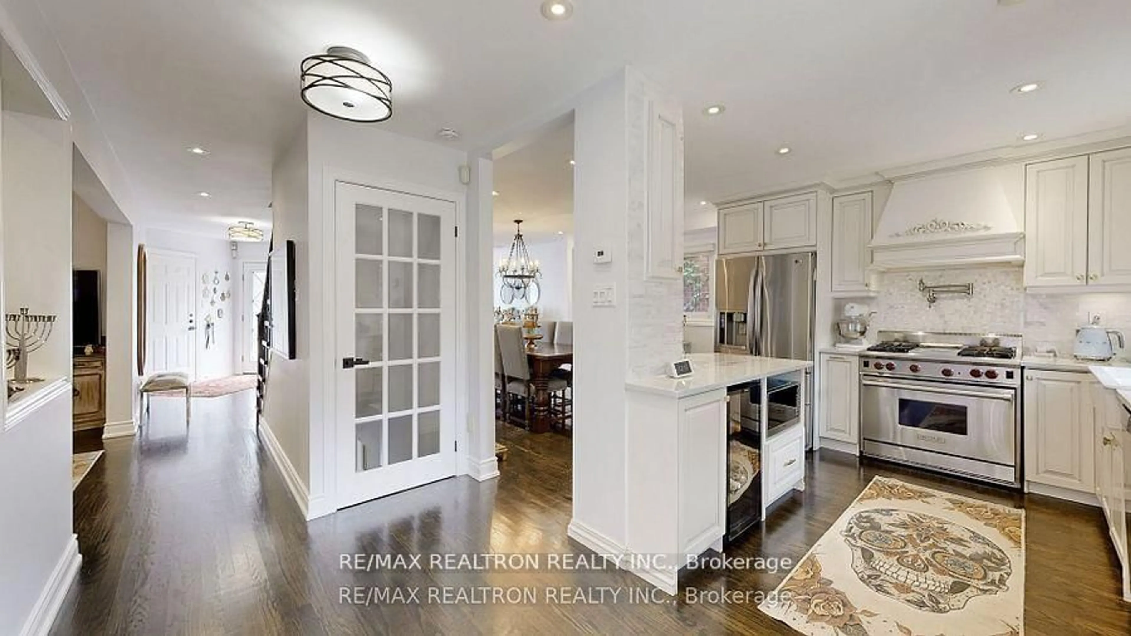 Open concept kitchen, ceramic/tile floor for 145 Roseborough Cres, Vaughan Ontario L4J 4V4