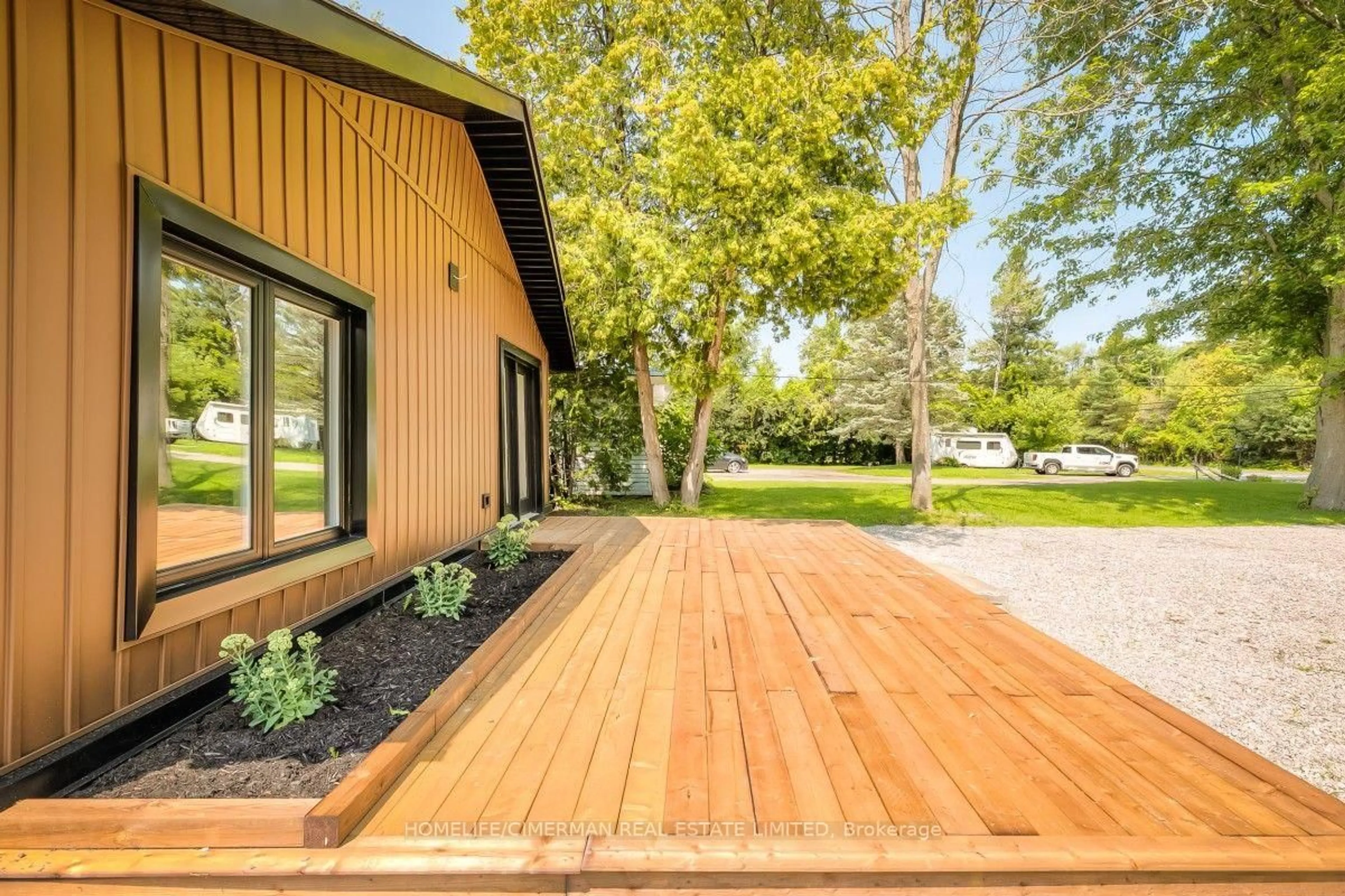 Patio, unknown for 26826 Park Rd, Georgina Ontario L0E 1R0