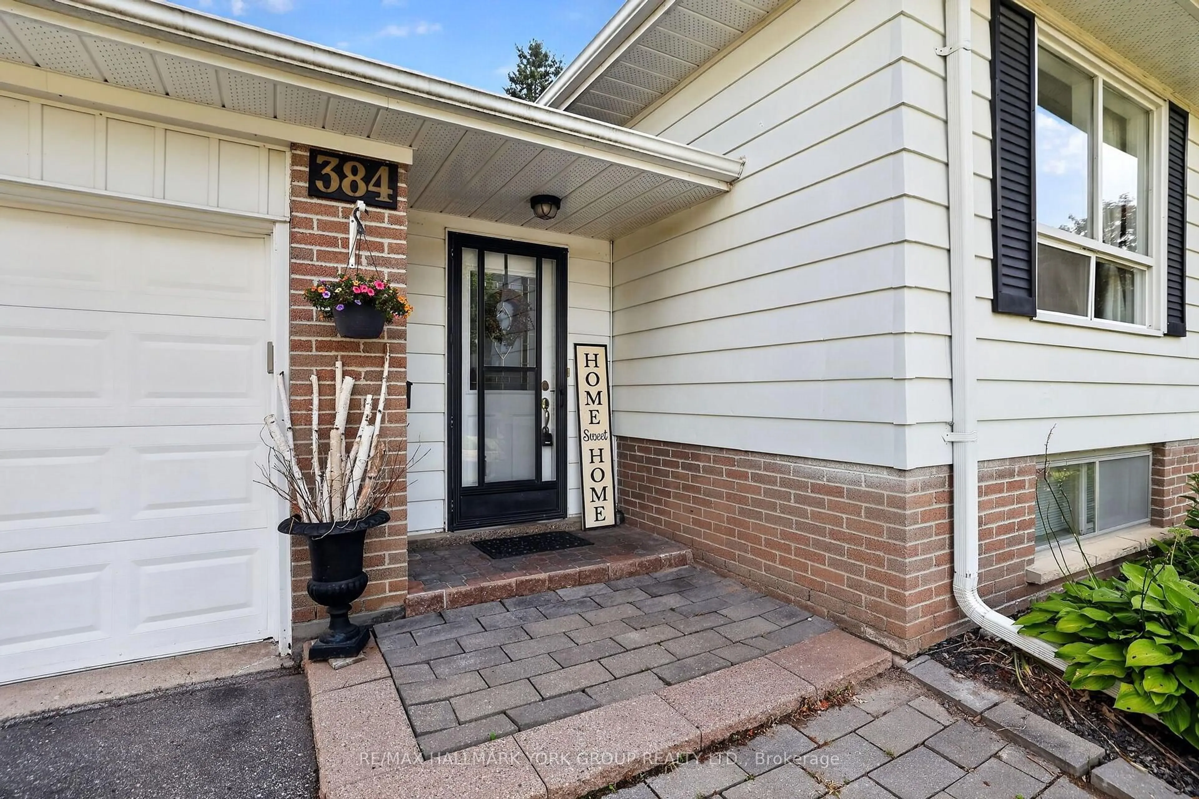 Unknown for 384 Glenrose Rd, Newmarket Ontario L3Y 4M3