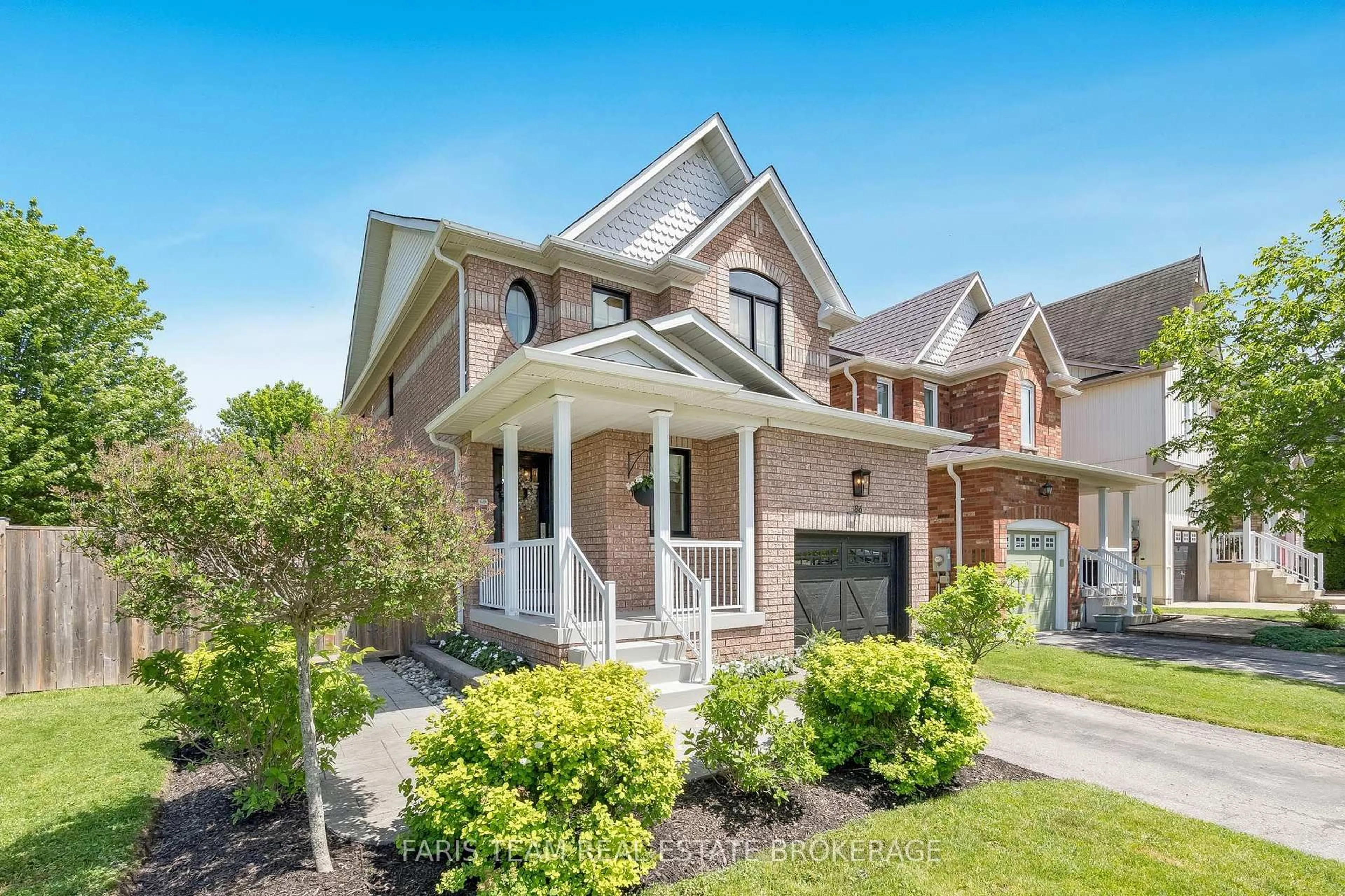 Home with brick exterior material, street for 86 Margaret Graham Cres, East Gwillimbury Ontario L0G 1M0