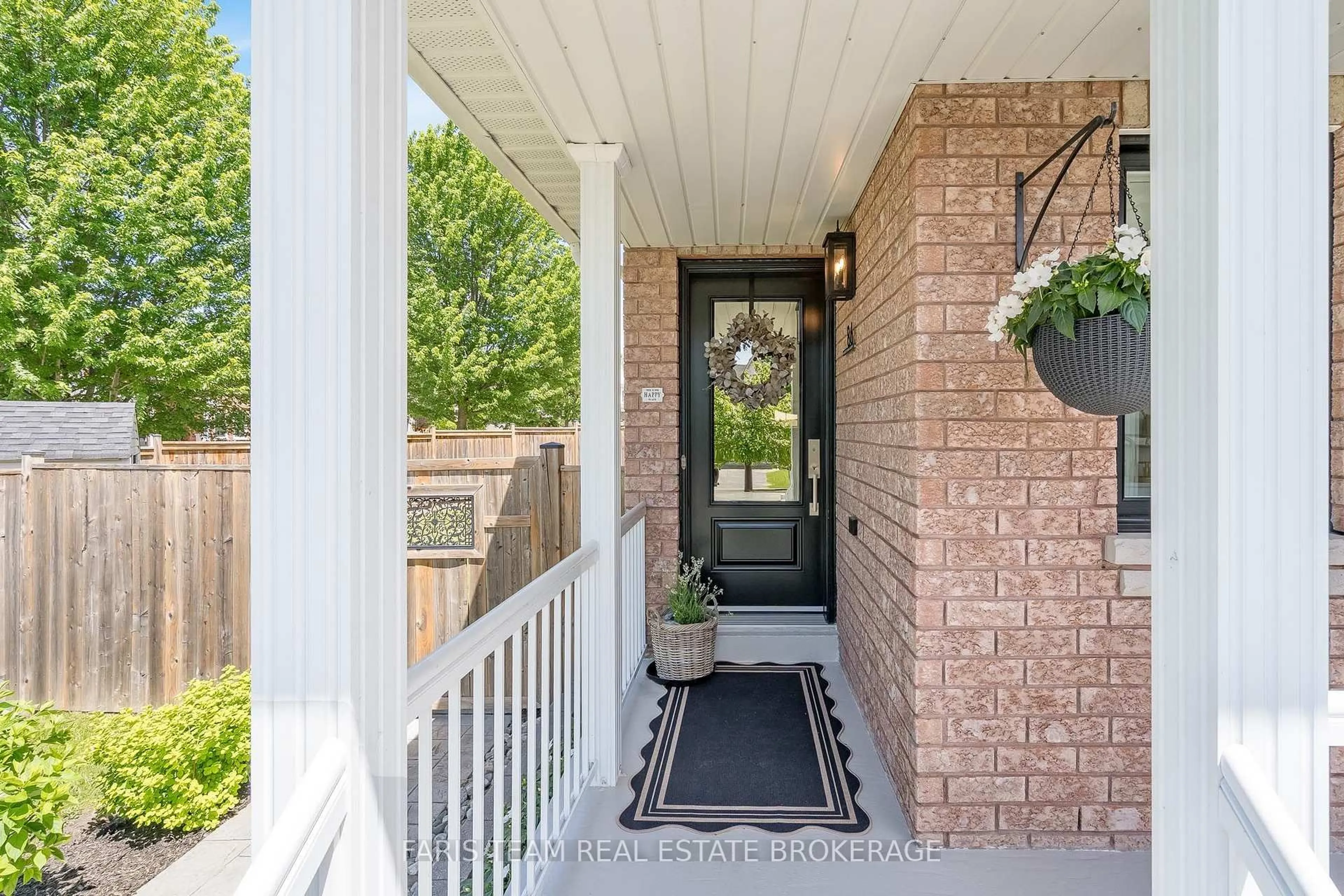 Indoor entryway for 86 Margaret Graham Cres, East Gwillimbury Ontario L0G 1M0