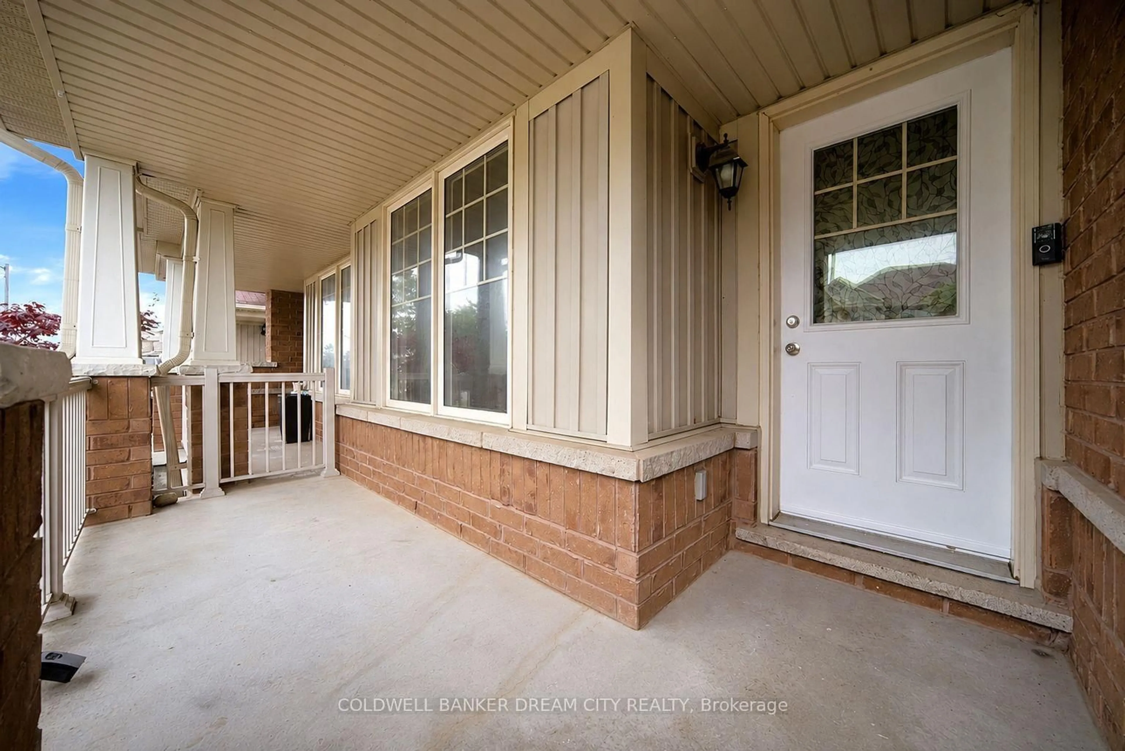 Indoor entryway for 37 Stoyell Dr, Richmond Hill Ontario L4E 0M7