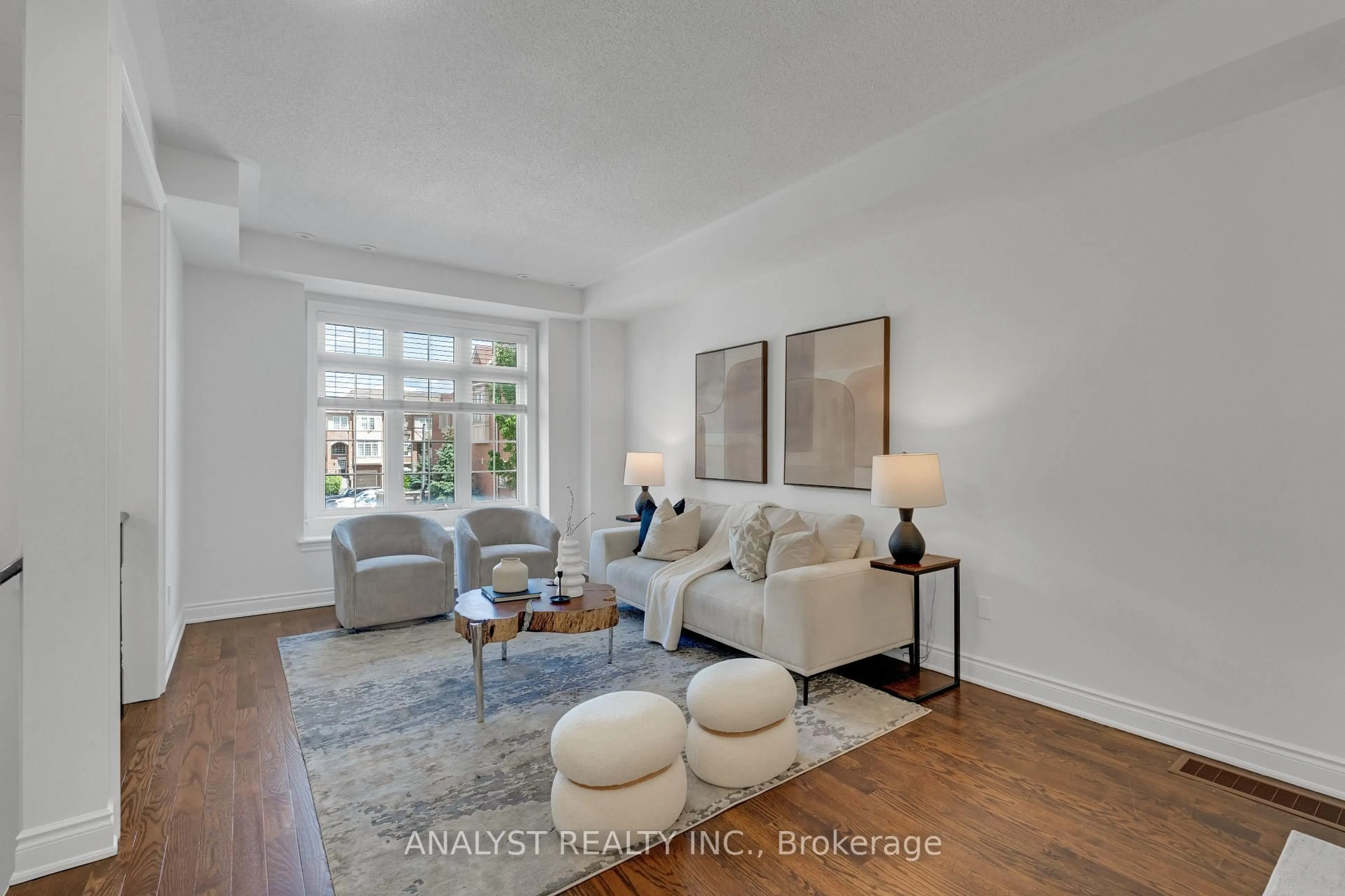 Living room with furniture, unknown for 34 George Bogg Rd, Vaughan Ontario L4L 0A3
