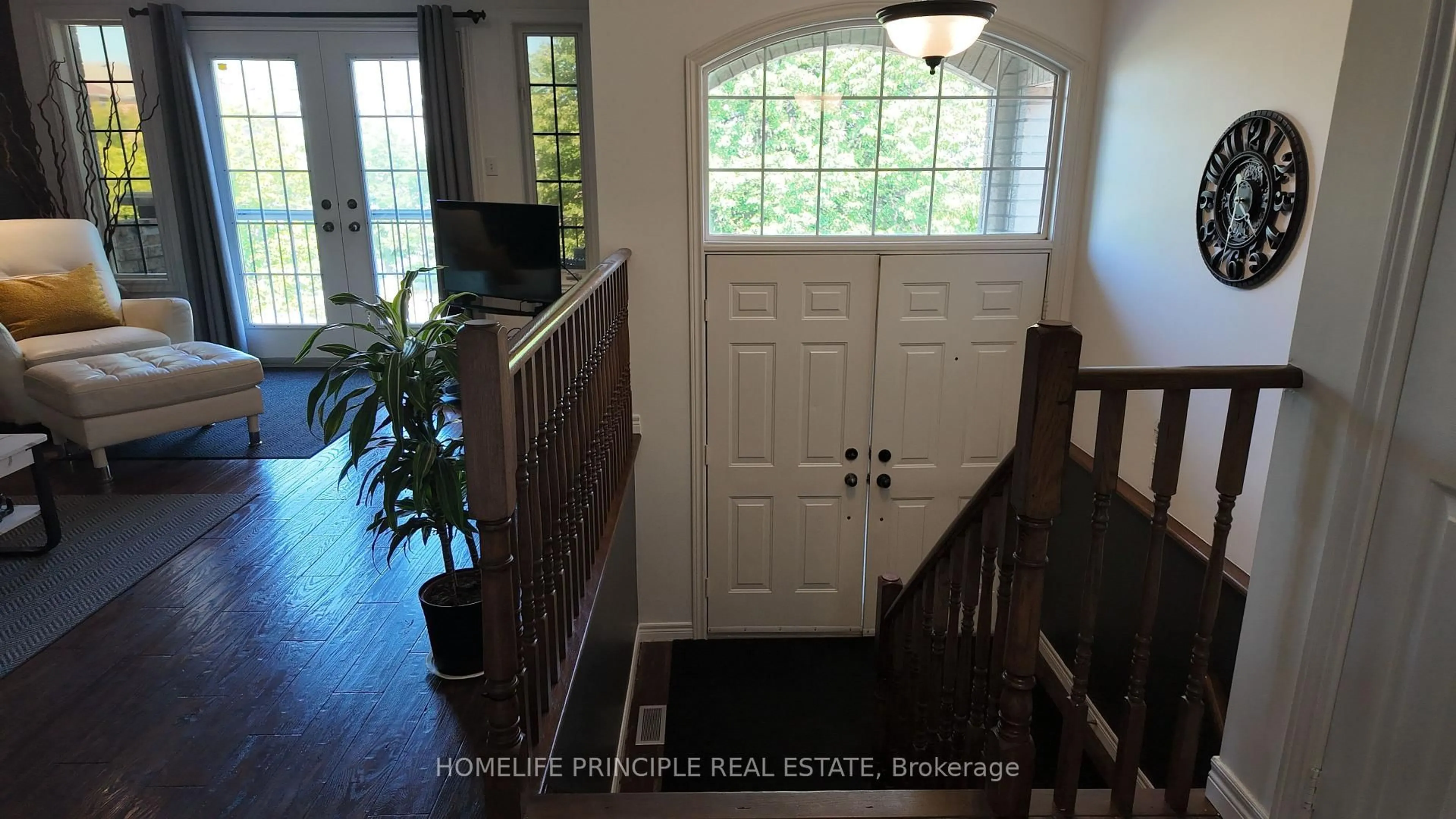 Indoor entryway for 18 D'Amato Cres, Vaughan Ontario L6A 3E6
