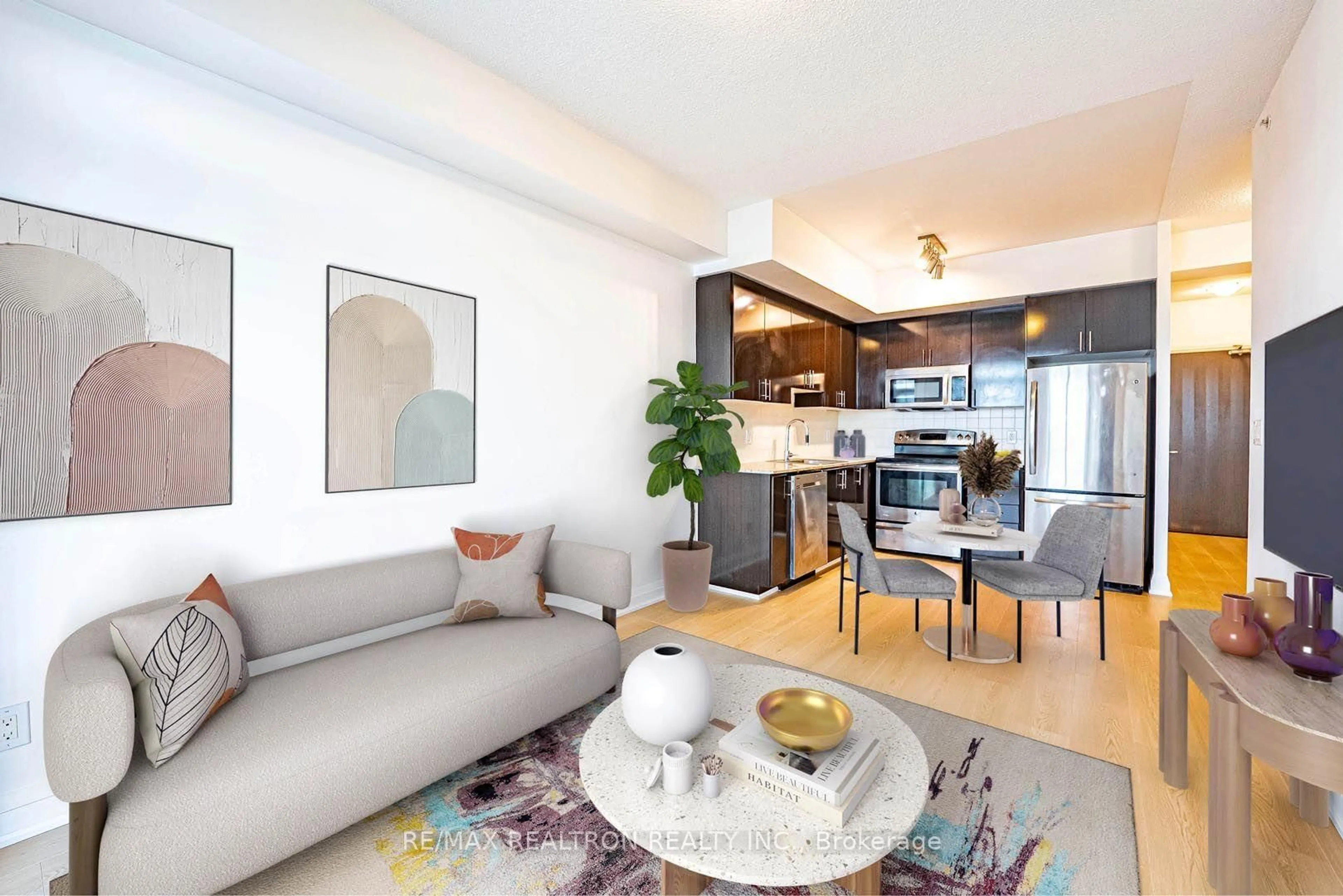 Living room with furniture, unknown for 7161 Yonge St #418, Markham Ontario L3T 0C8