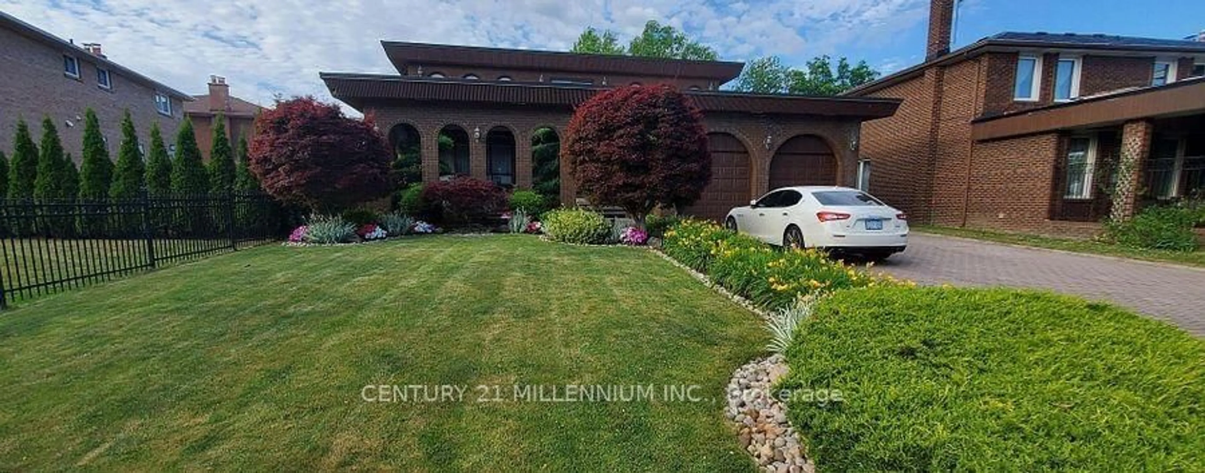 Home with brick exterior material, street for 44 Wigwoss Dr, Vaughan Ontario L4L 2P8