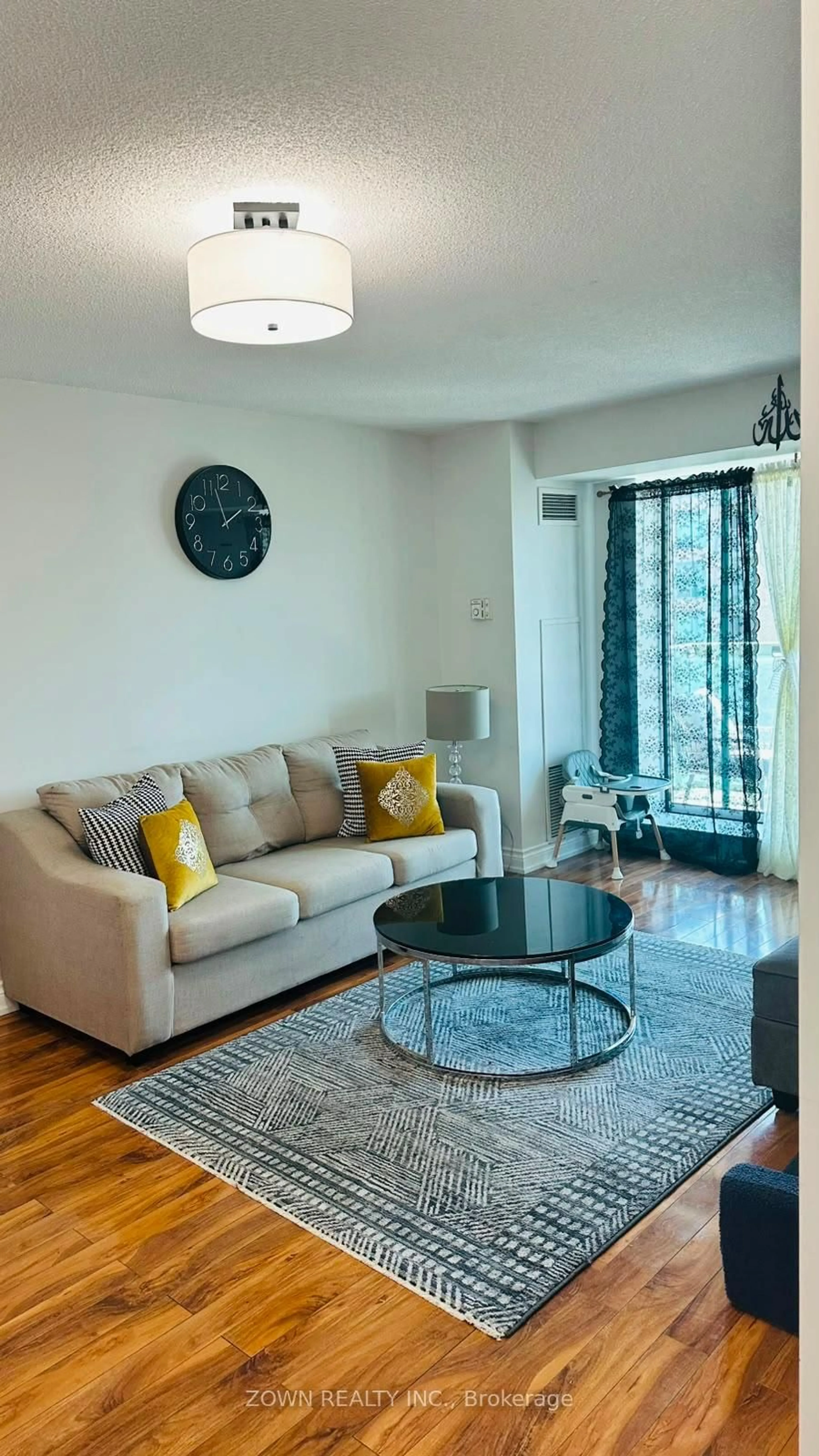 Living room with furniture, unknown for 3 Ellesmere St #611, Richmond Hill Ontario L4B 4N2