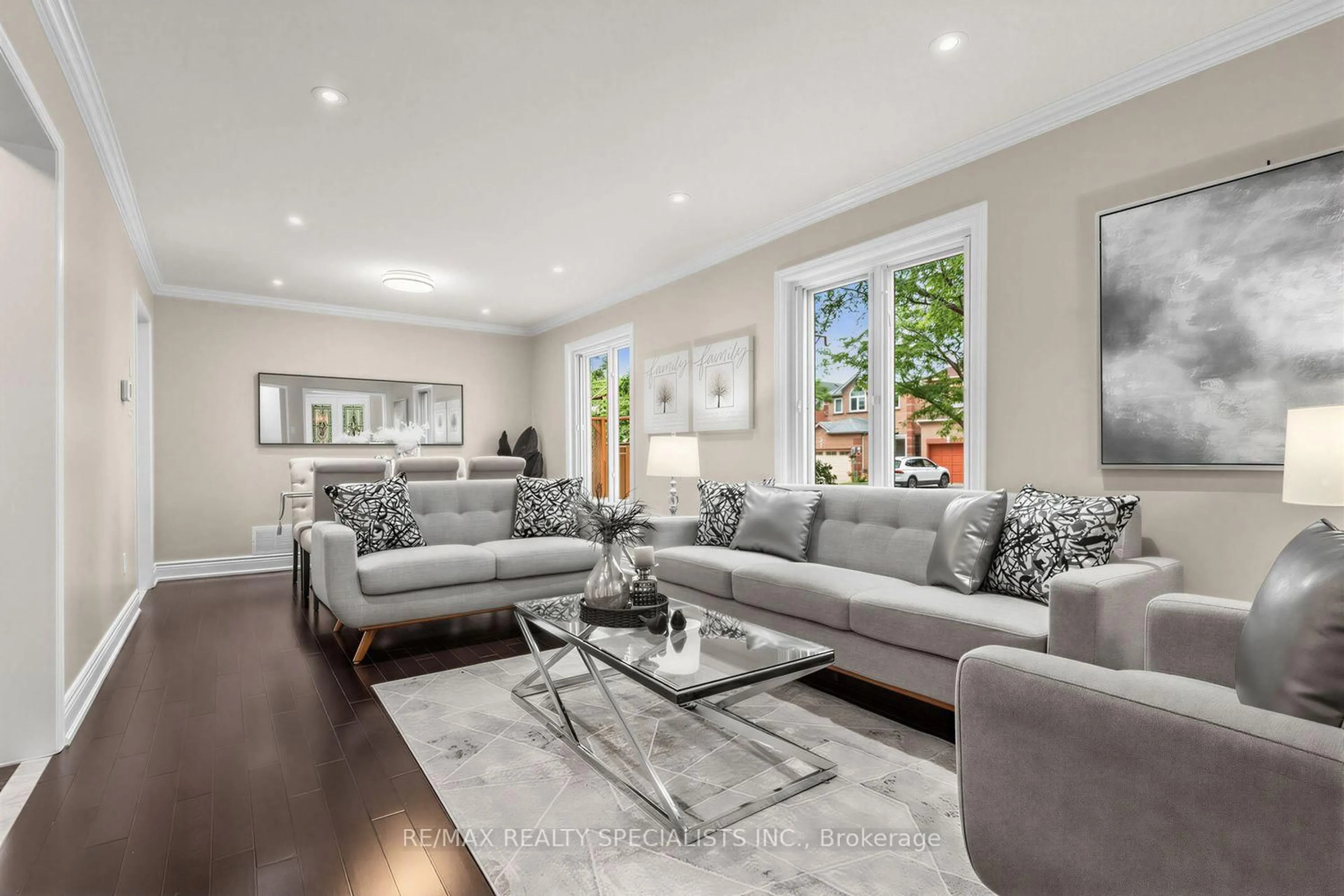 Living room with furniture, unknown for 42 STANLEY Lane, Markham Ontario L3S 4E3
