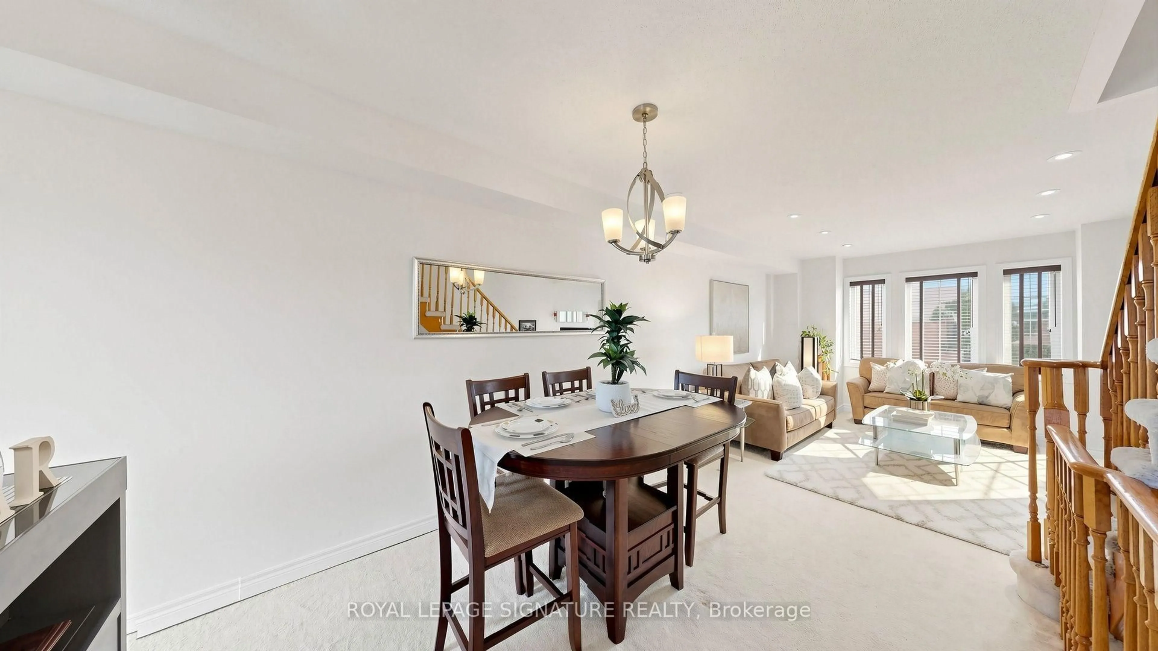 Dining room, unknown for 2433 Bur Oak Ave, Markham Ontario L6B 1G3
