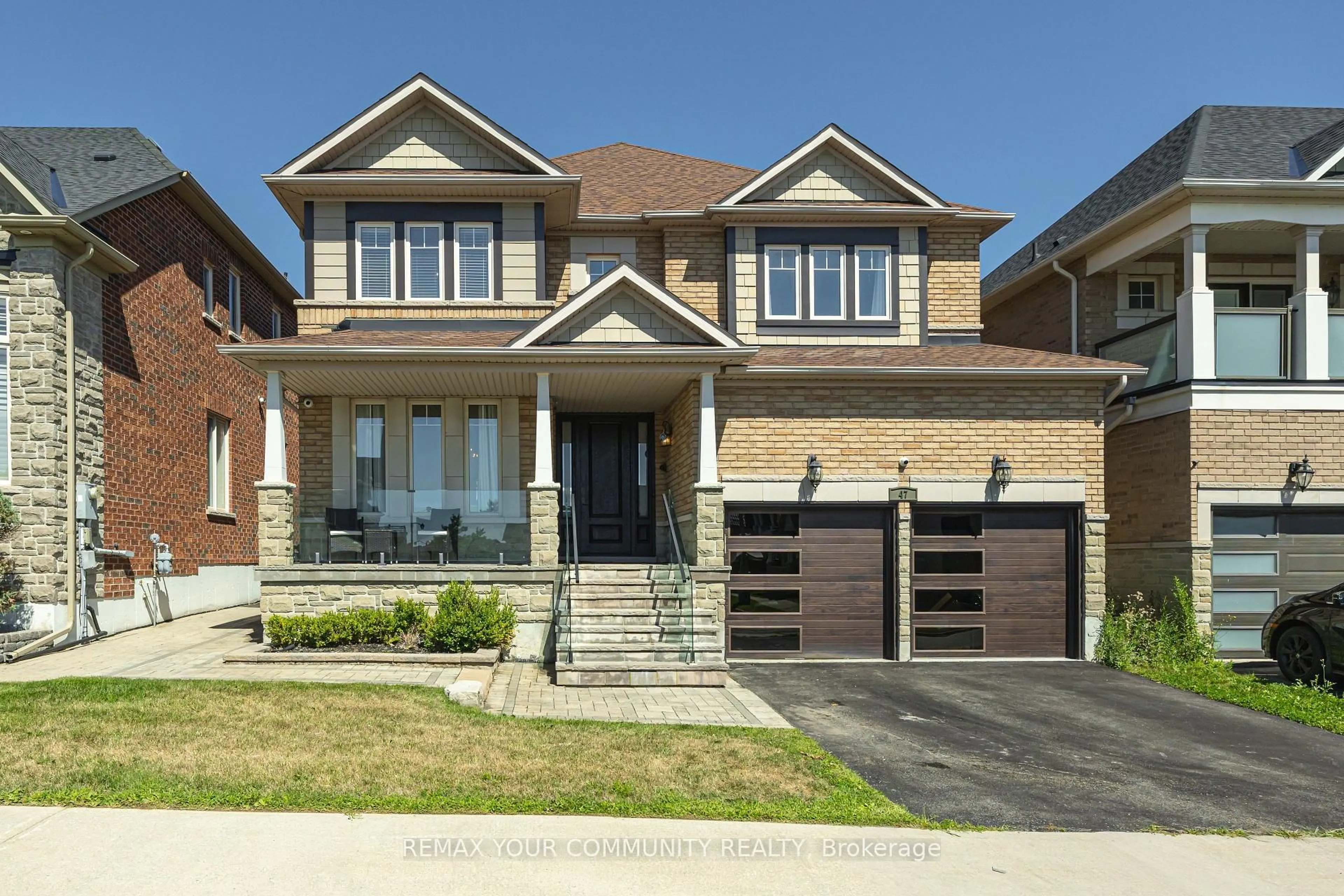 Home with brick exterior material, street for 47 Vandervoort Dr, Richmond Hill Ontario L4E 0C7