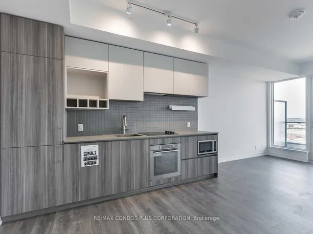 898 Portage Pkwy #5511, Vaughan 4