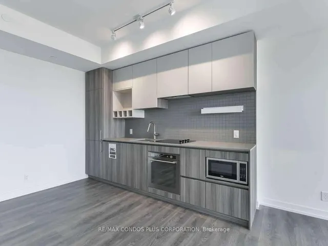 898 Portage Pkwy #5511, Vaughan 5
