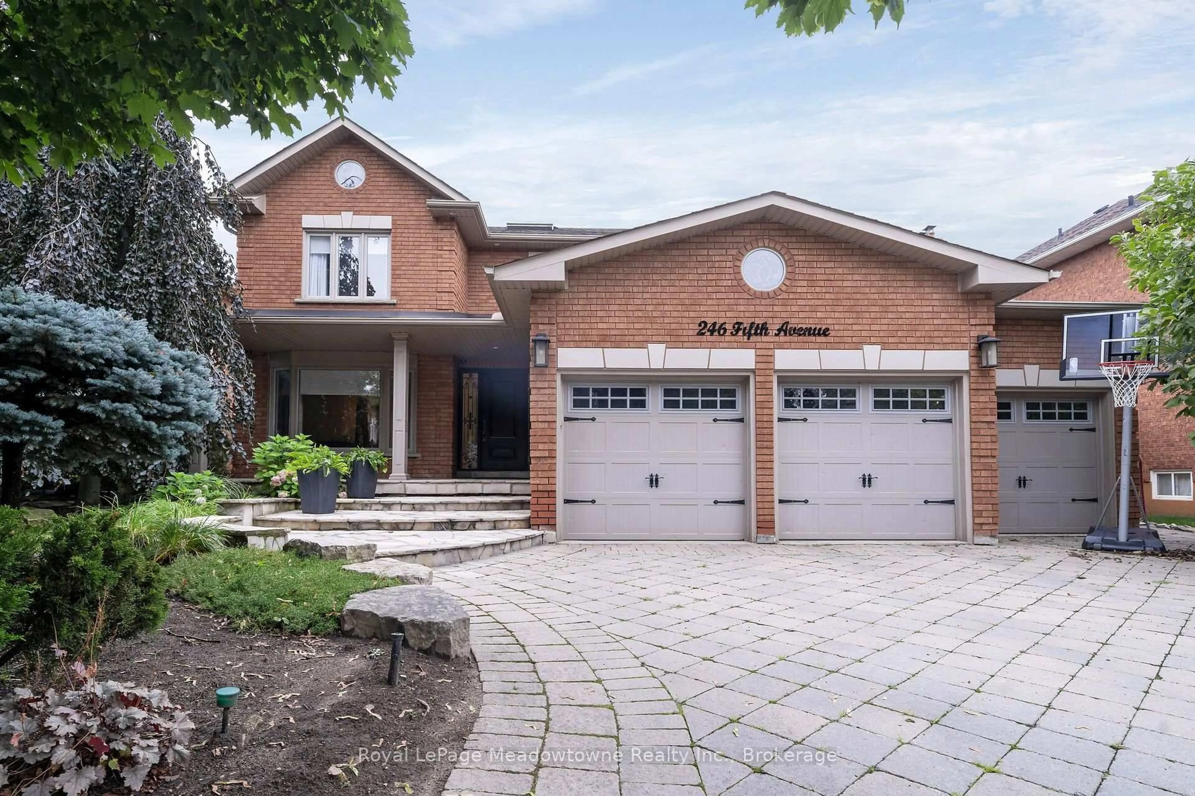 Home with brick exterior material, street for 246 Fifth Ave, Vaughan Ontario L4L 7A3