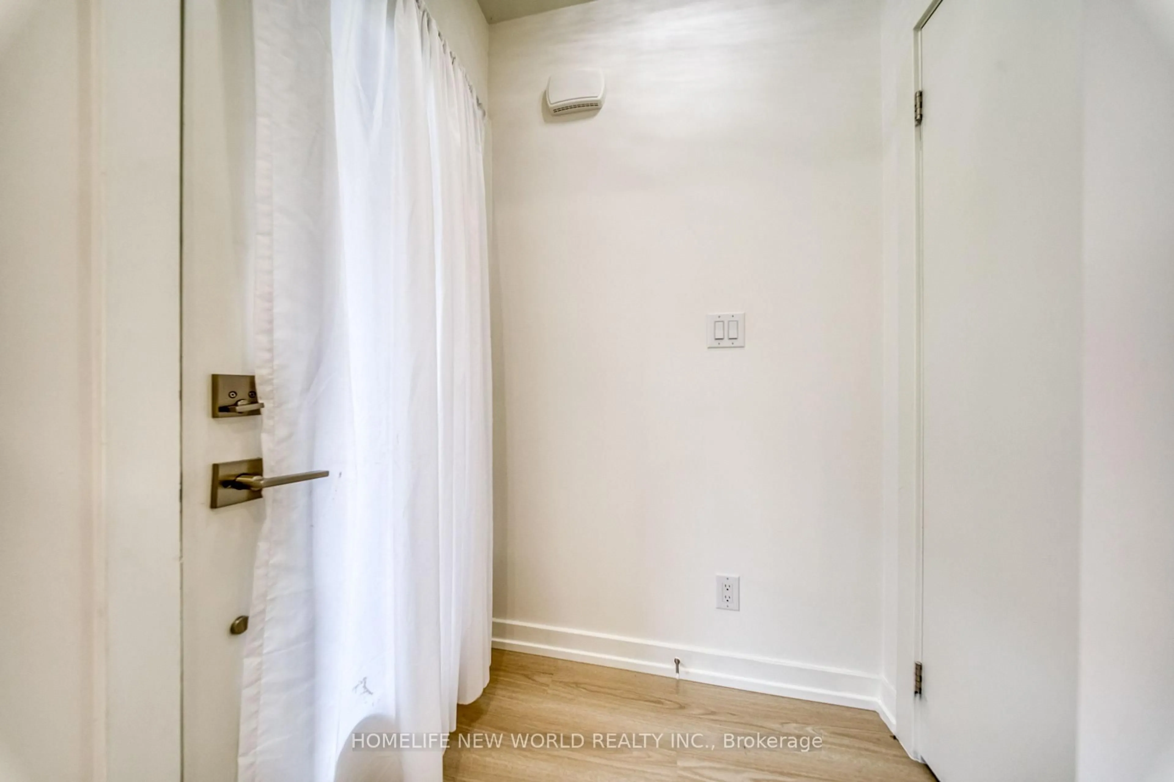 A pic of a room for 370D Red Maple Rd #99, Richmond Hill Ontario L4C 5T4