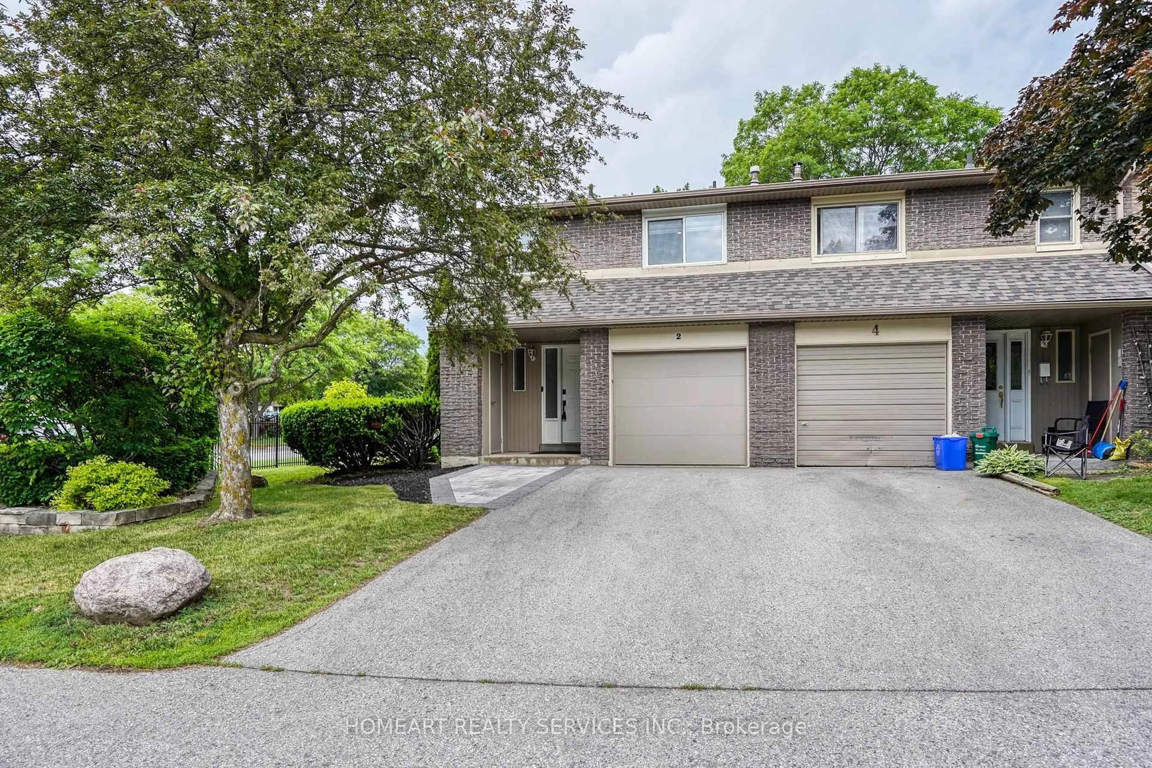 Unknown for 2 Camelot Way, Markham Ontario L3P 3W1