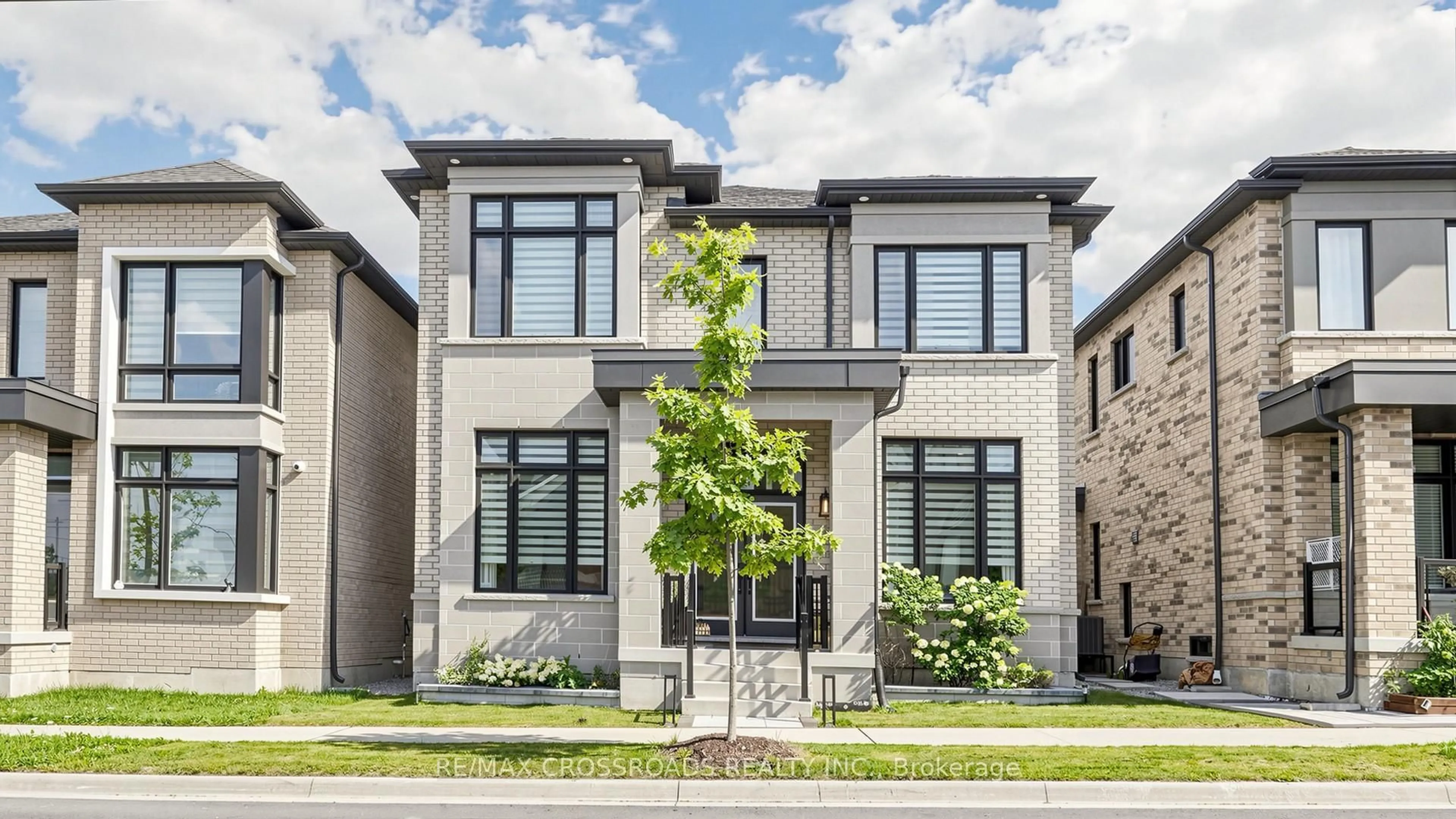 Home with brick exterior material, street for 17 Sam Priestley Ave, Markham Ontario L6B 1P1