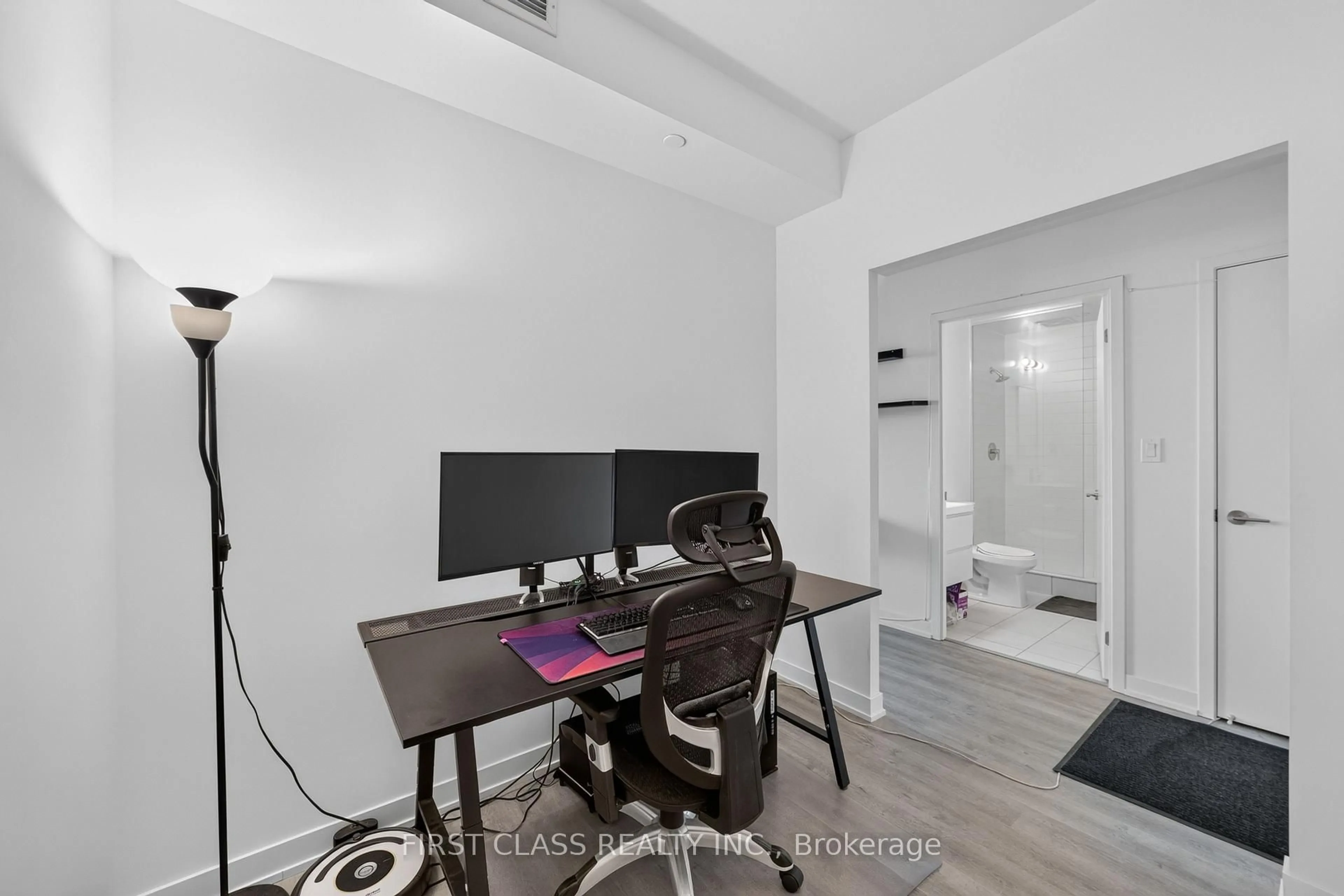 A pic of a room for 292 Verdale Crossing #510, Markham Ontario L6G 0H6