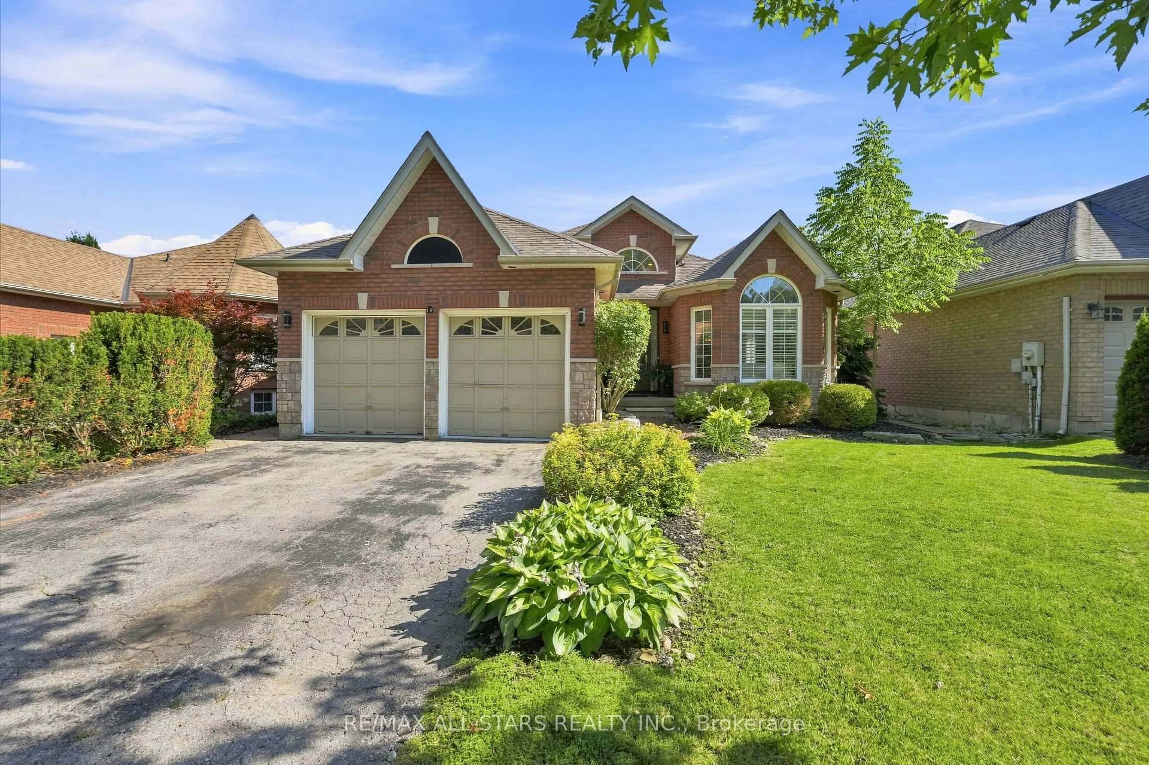 Home with brick exterior material, street for 15 Ivygreen Rd, Georgina Ontario L4P 4B7