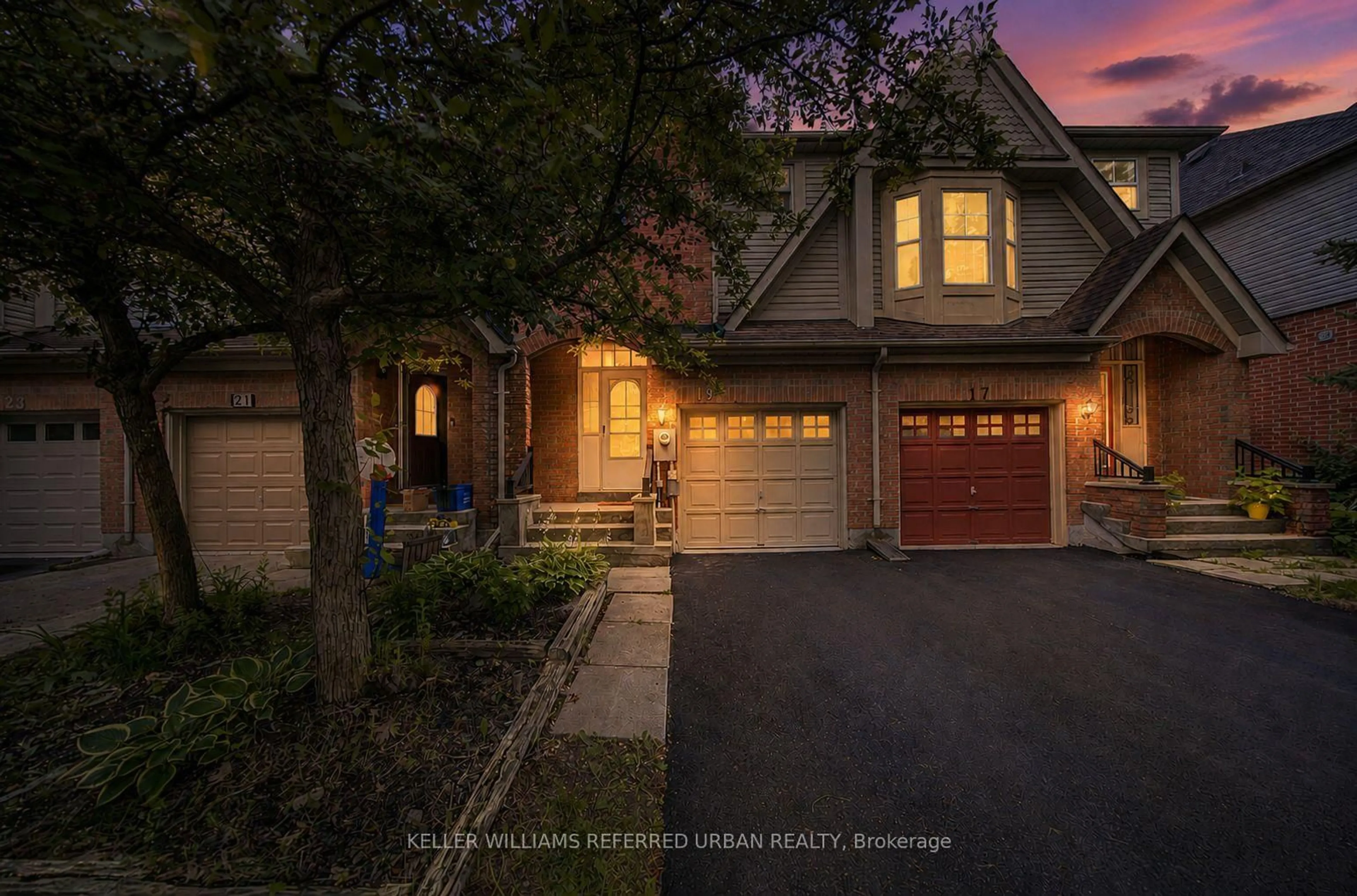 Unknown for 19 Evelyn Buck Lane, Aurora Ontario L4G 7H9