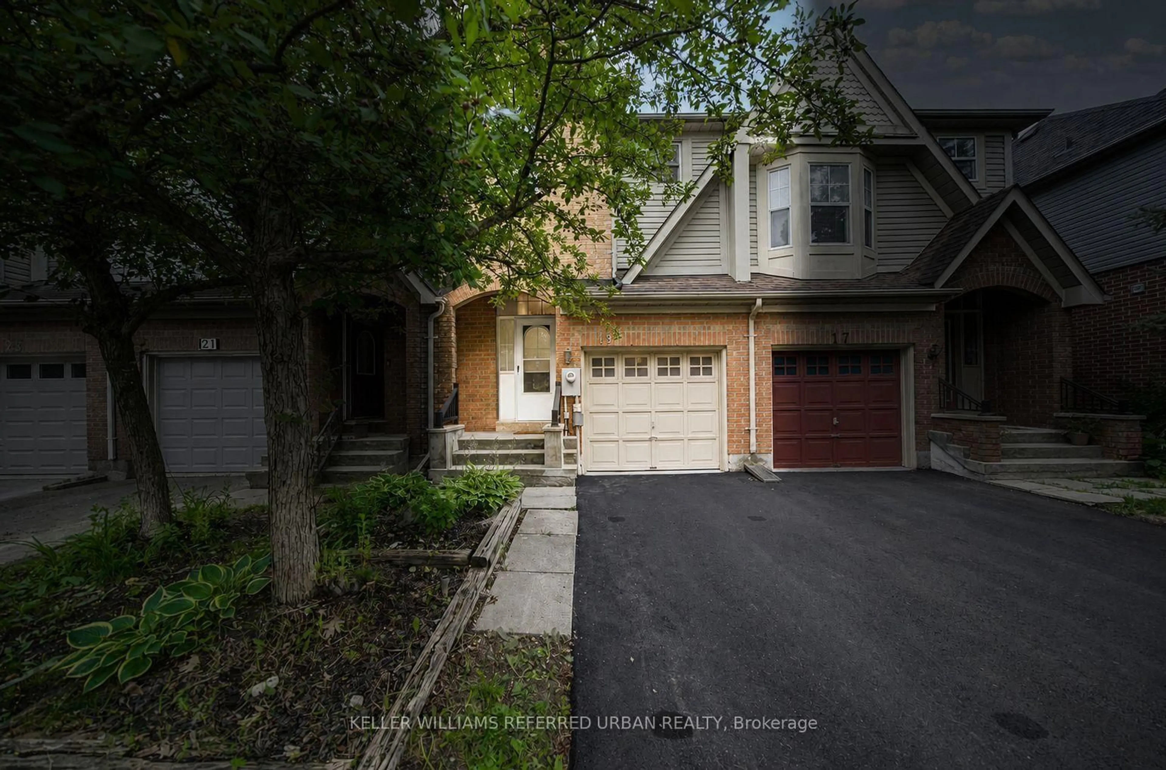 Unknown for 19 Evelyn Buck Lane, Aurora Ontario L4G 7H9
