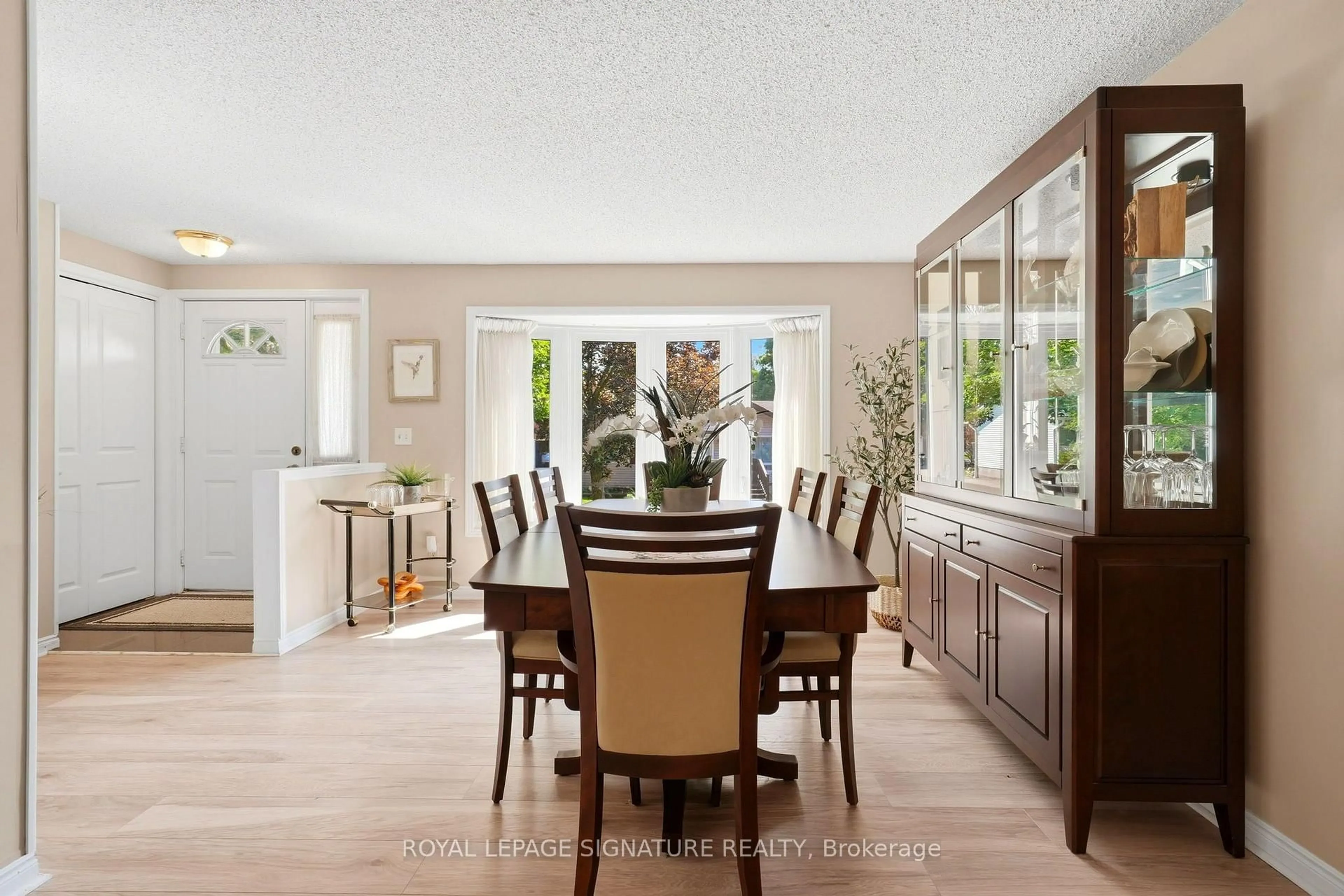 Dining room, unknown for 292 Jeff Smith Crt, Newmarket Ontario L3Y 8C5