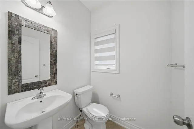 281 Blue Dasher Blvd, Bradford West Gwillimbury 4
