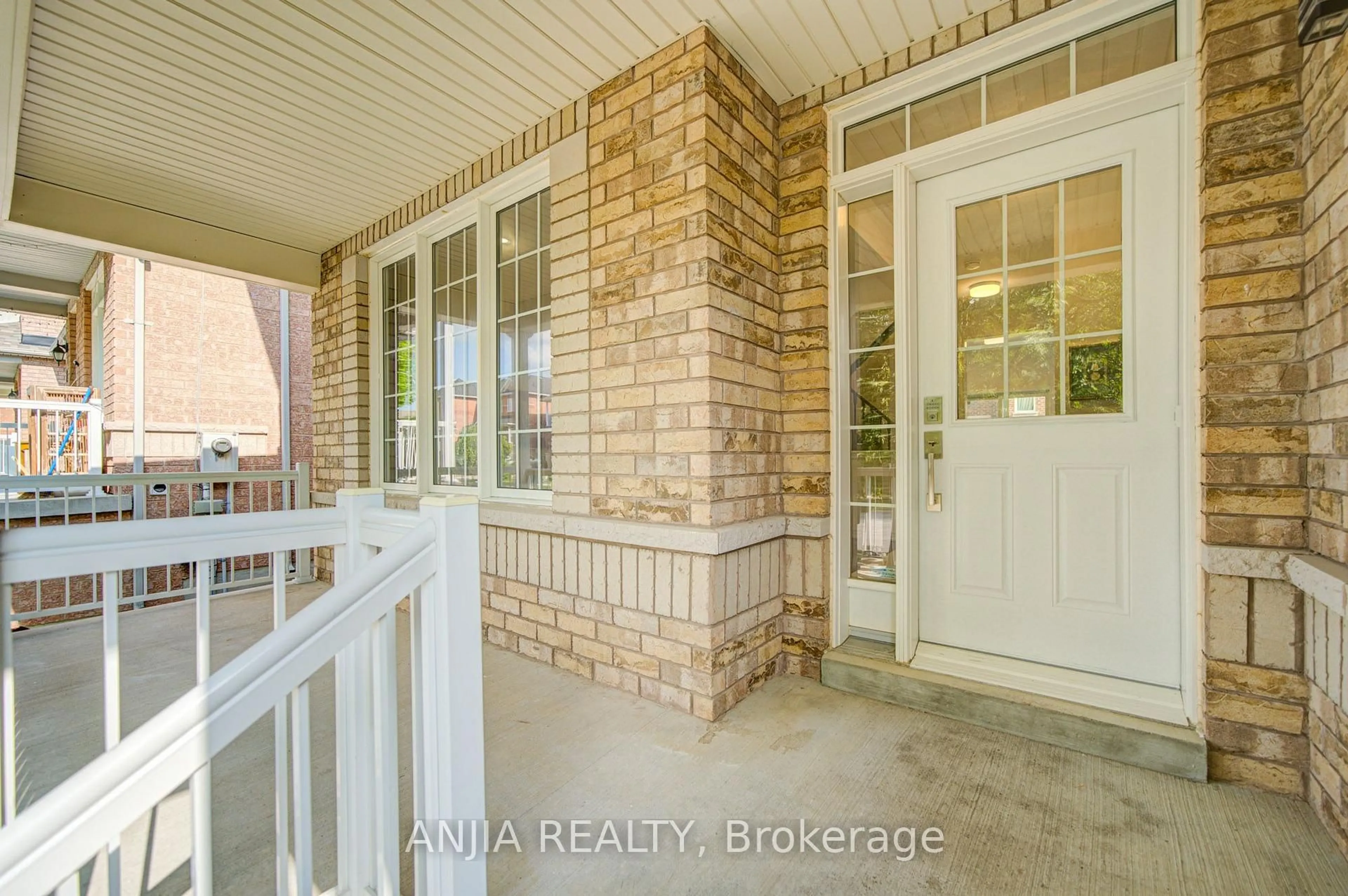 Indoor entryway for 9 Mimosa St, Markham Ontario L6E 1E1