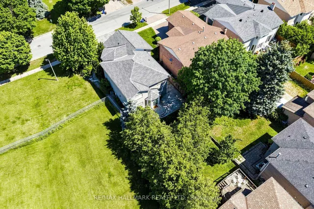 145 Old Surrey Lane, Richmond Hill 3