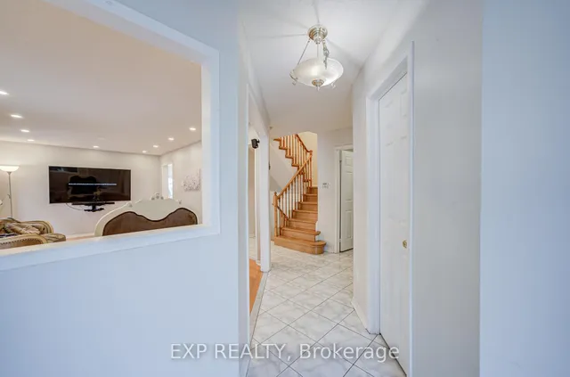 211 Sophia Rd, Markham 3