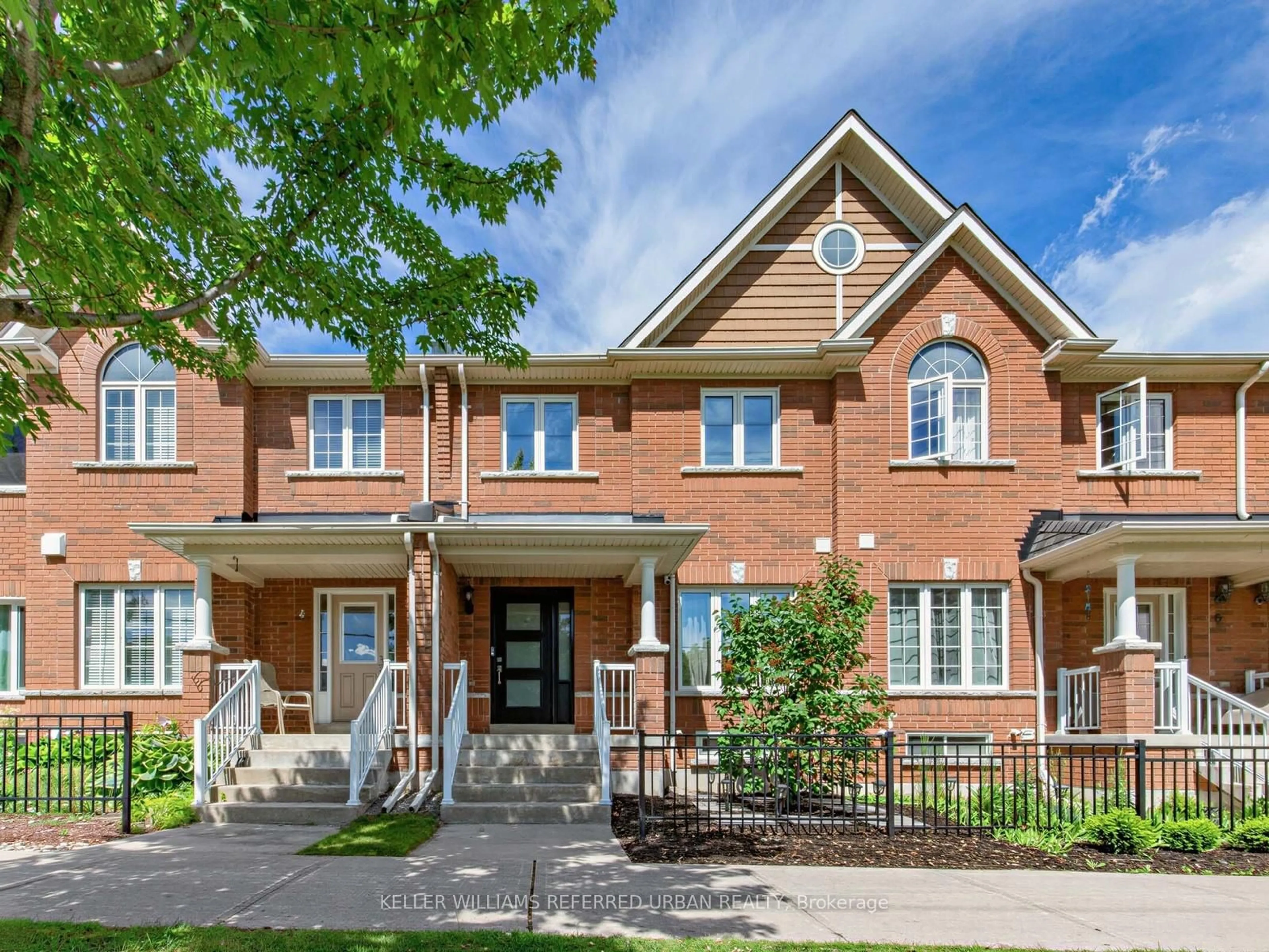 Home with brick exterior material, street for 5 Caserta St, Georgina Ontario L4P 0E6