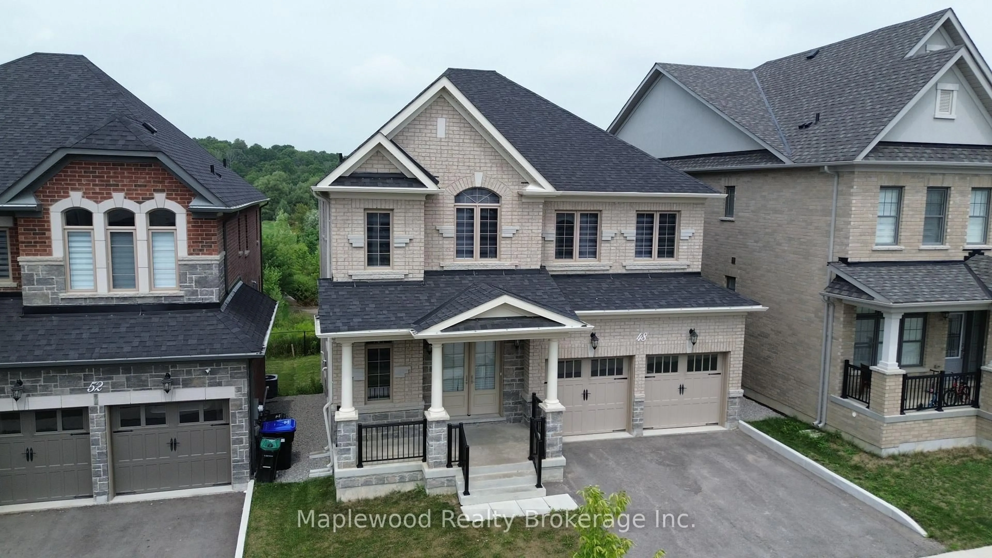 A pic from outside/outdoor area/front of a property/back of a property/a pic from drone, unknown for 48 Plank Rd, Bradford West Gwillimbury Ontario L0G 1W0