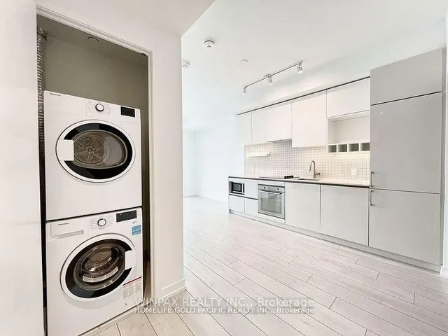 950 Portage Pkwy #3715, Vaughan 4