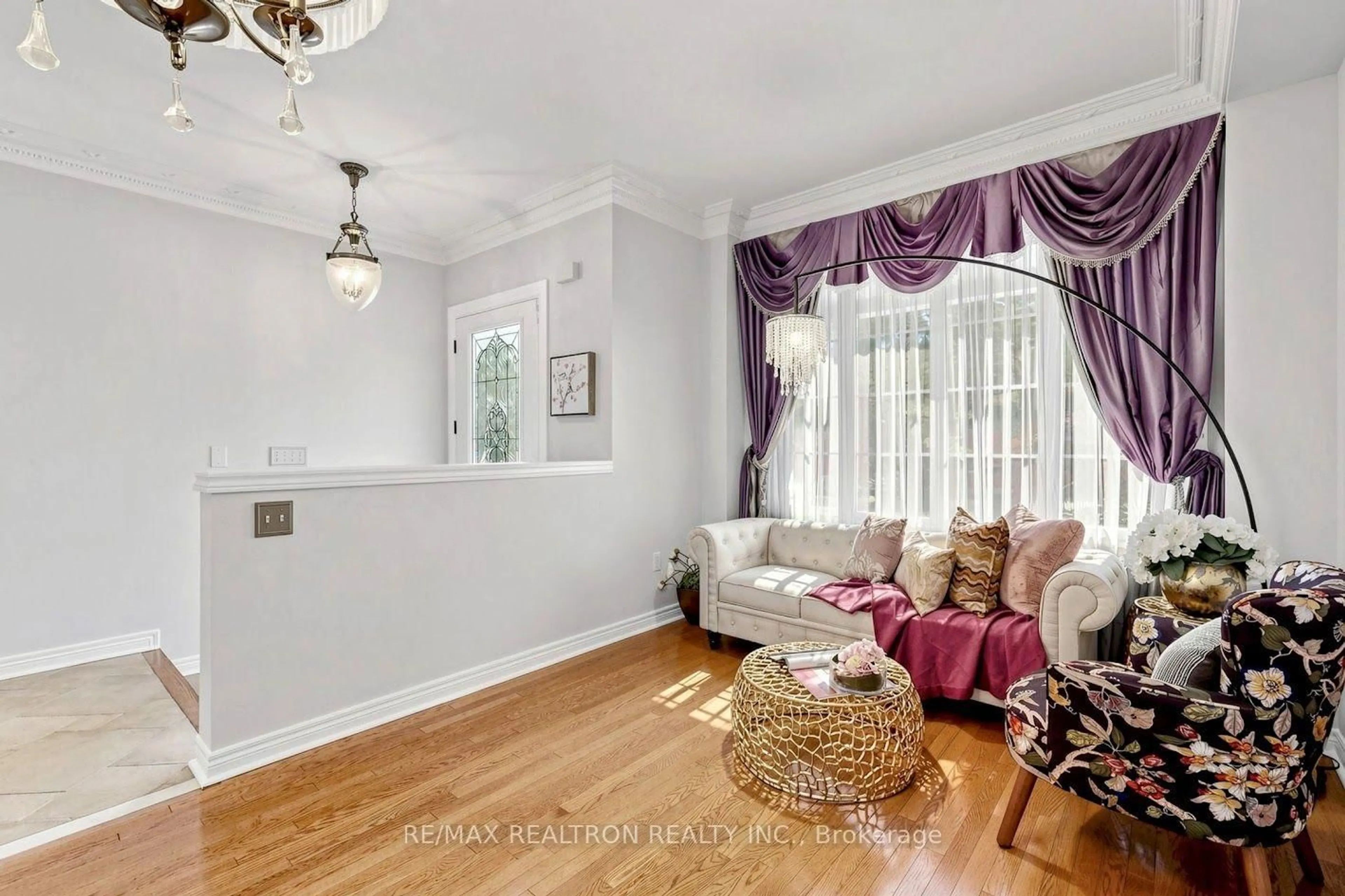 Living room with furniture, unknown for 52 Canelli Heights Crt, Vaughan Ontario L4J 8V5