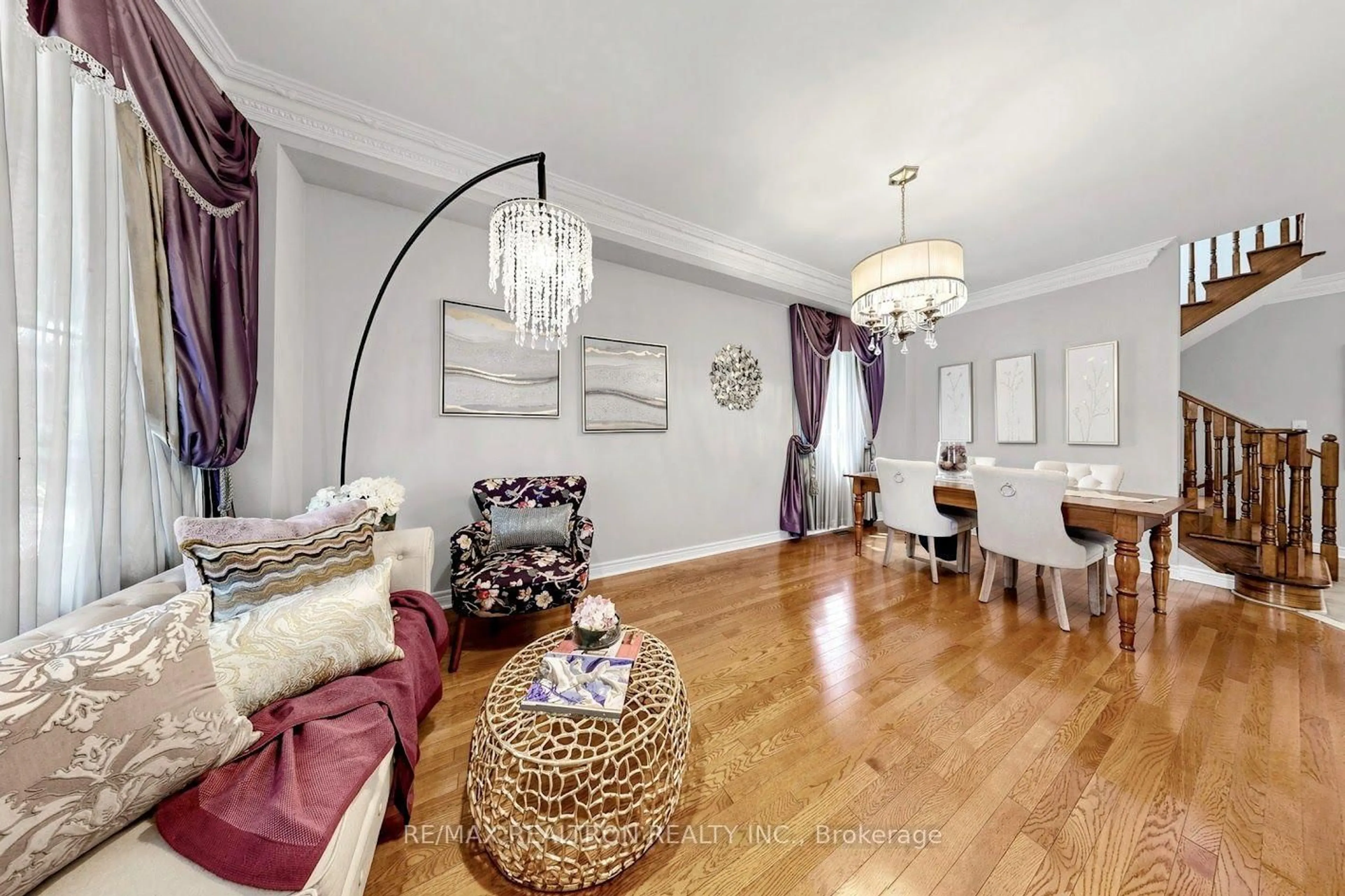 Unknown for 52 Canelli Heights Crt, Vaughan Ontario L4J 8V5