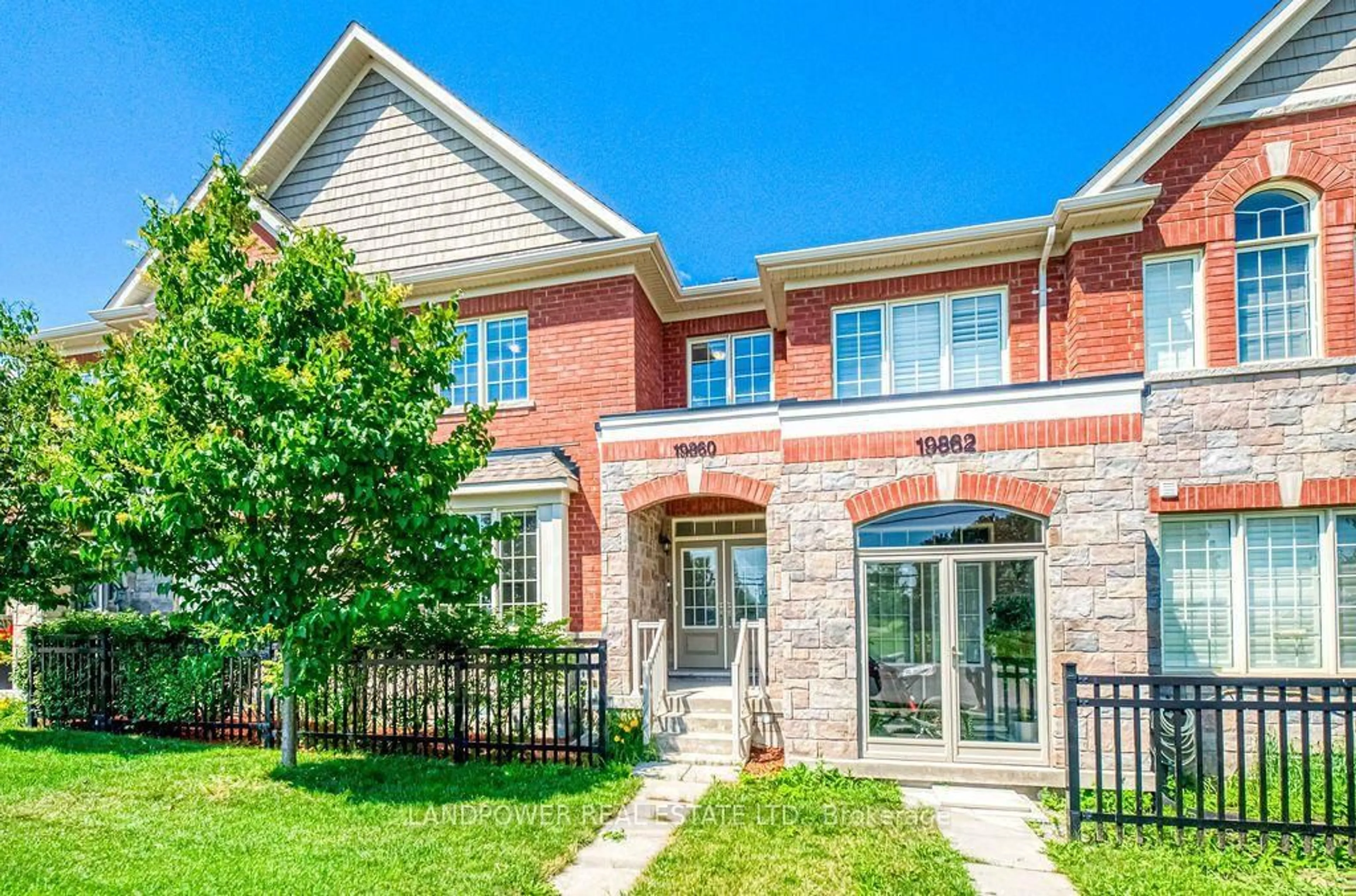 Home with brick exterior material, street for 19860 Leslie St, East Gwillimbury Ontario L9N 0R9