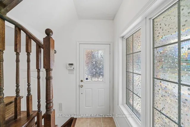 15 Old Colony Rd #24, Richmond Hill 4