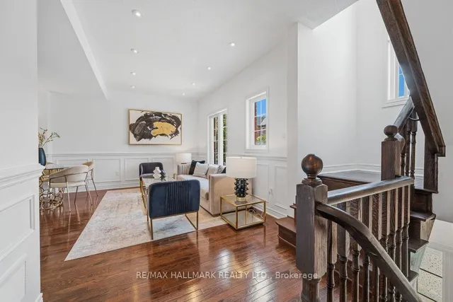 15 Old Colony Rd #24, Richmond Hill 5