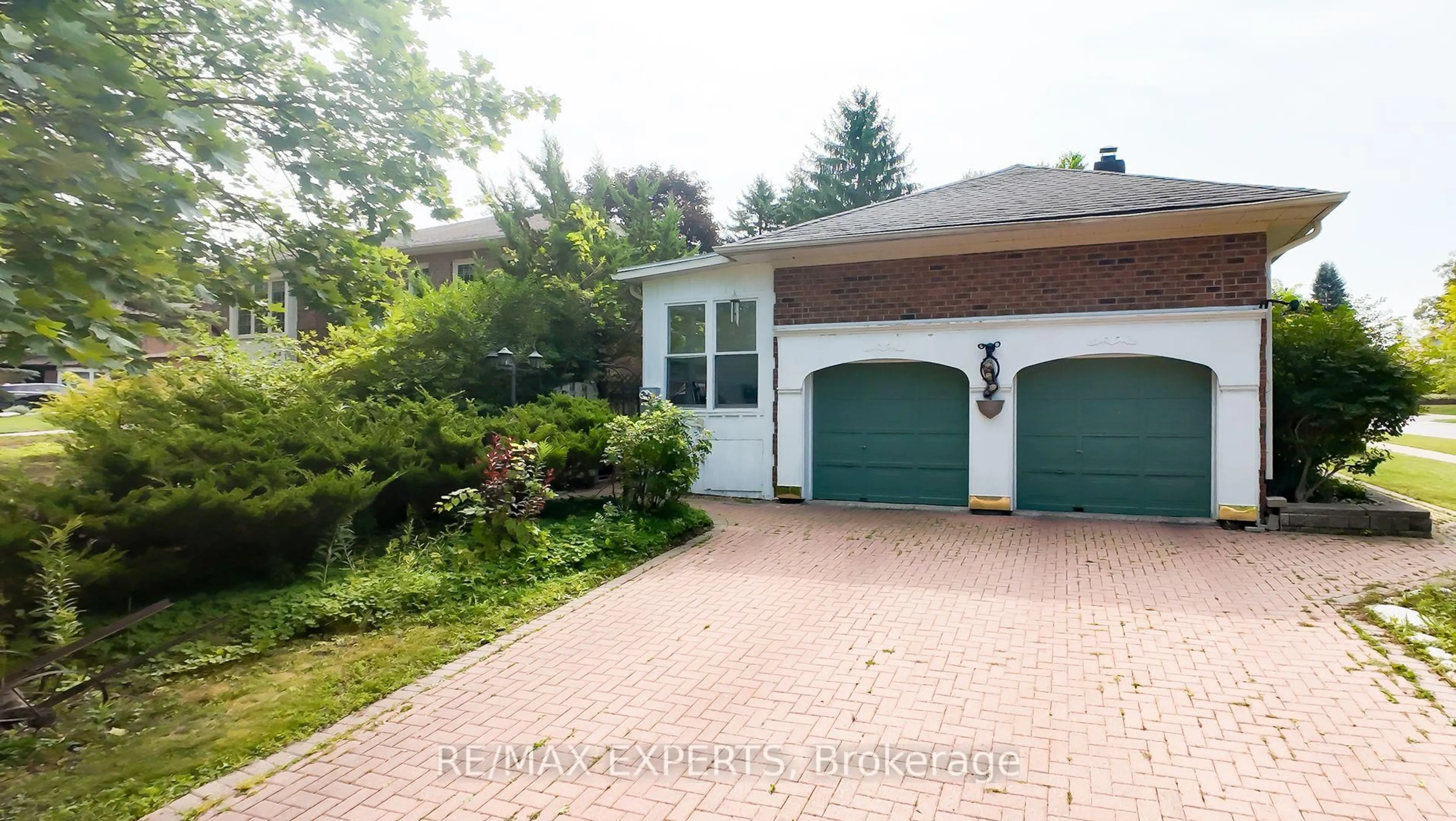 Unknown for 284 Murray Dr, Aurora Ontario L4G 6B1