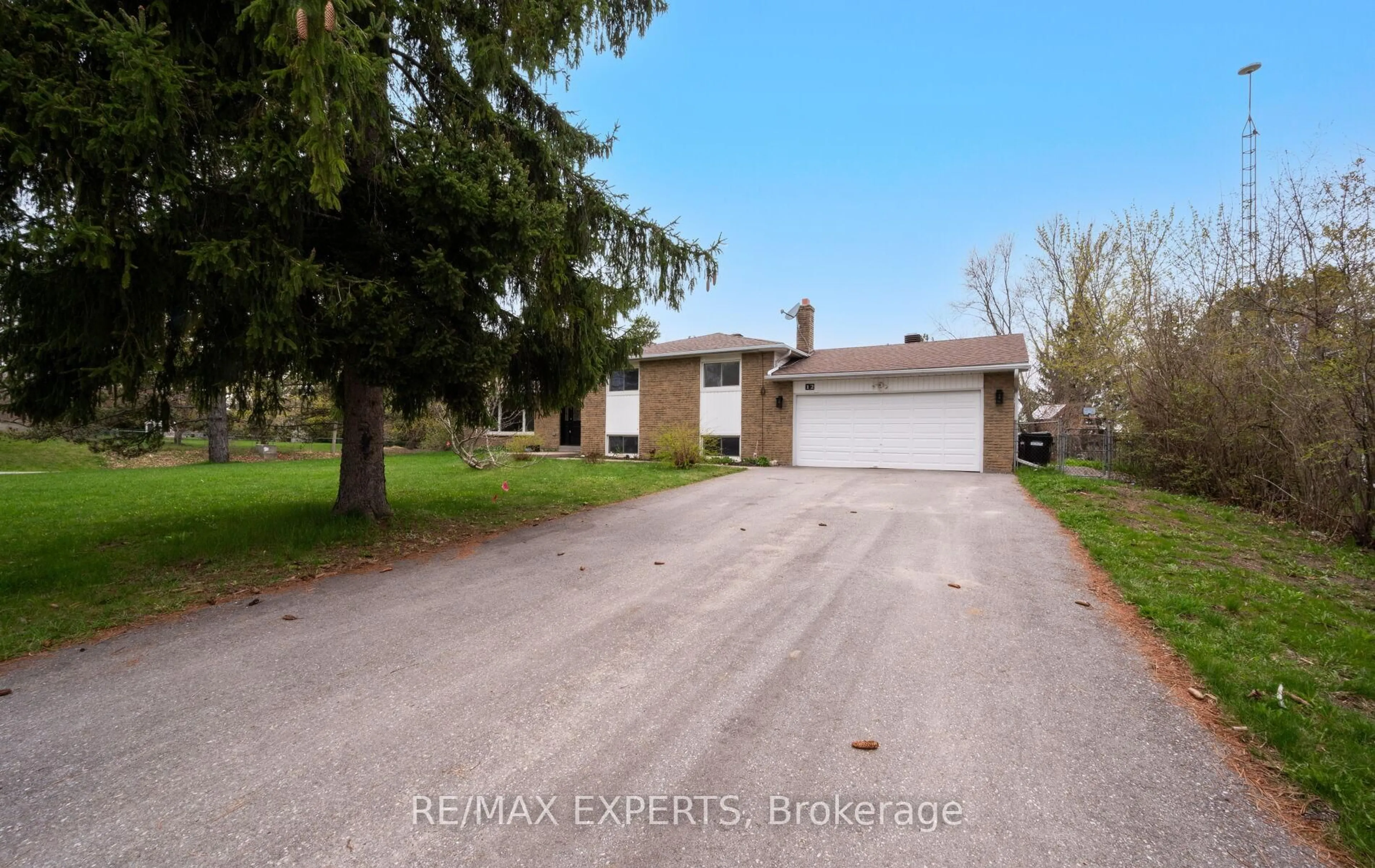 A pic from outside/outdoor area/front of a property/back of a property/a pic from drone, street for 12 Simon Dr, Adjala-Tosorontio Ontario L0G 1L0