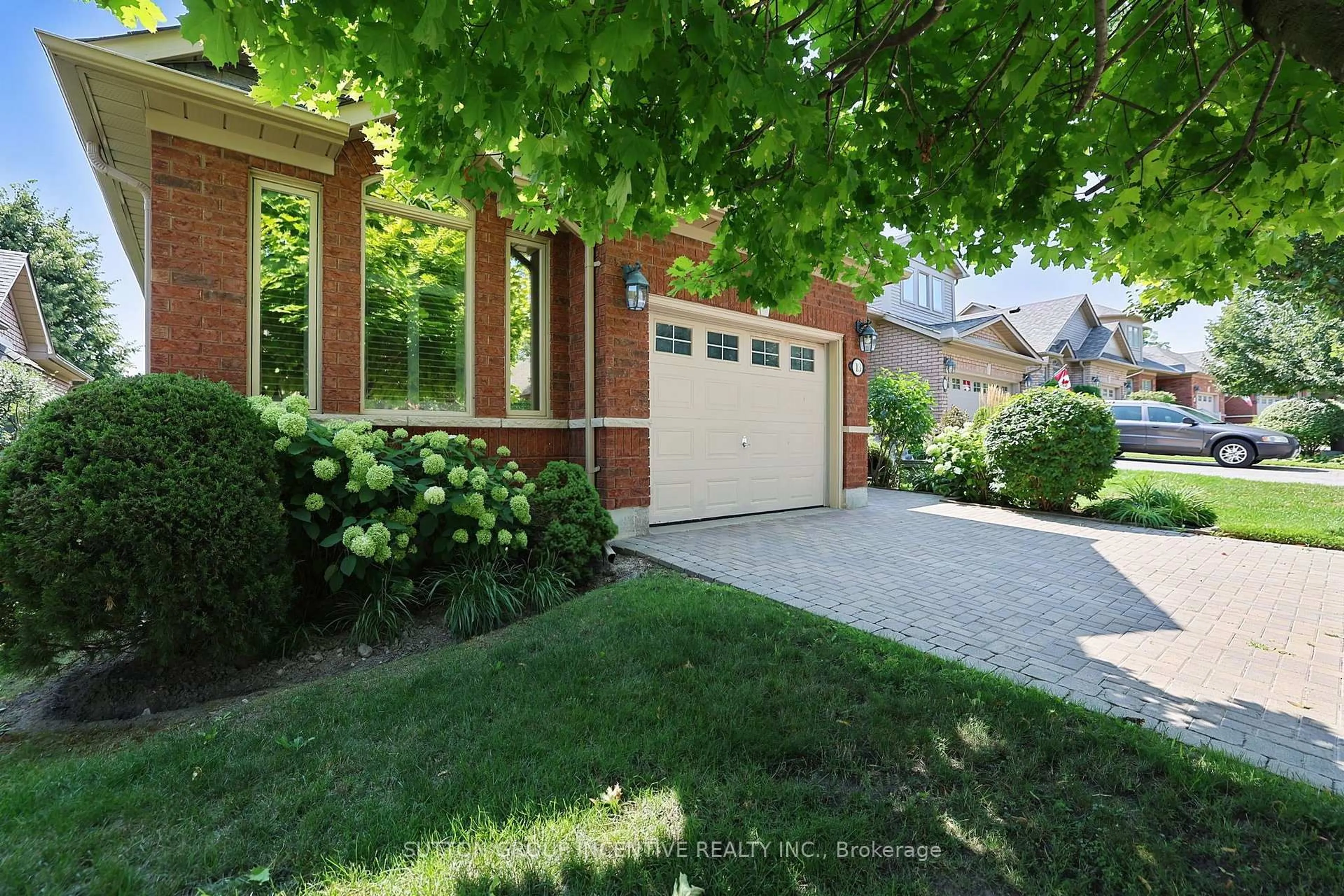 Home with brick exterior material, street for 13 Renaissance Pt, New Tecumseth Ontario L9R 2H8