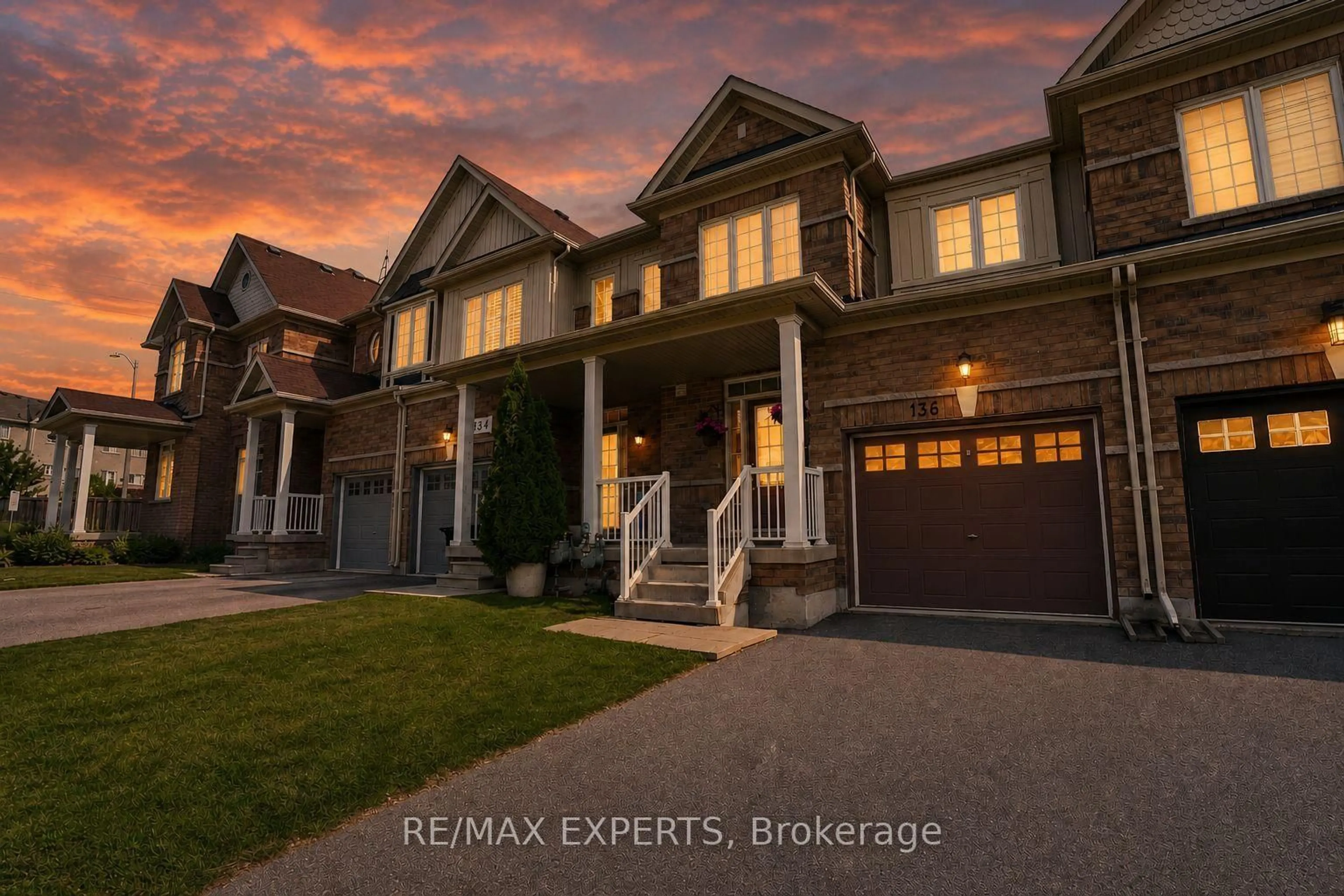 Home with brick exterior material, street for 136 Matthewson Ave, Bradford West Gwillimbury Ontario L3Z 2A5