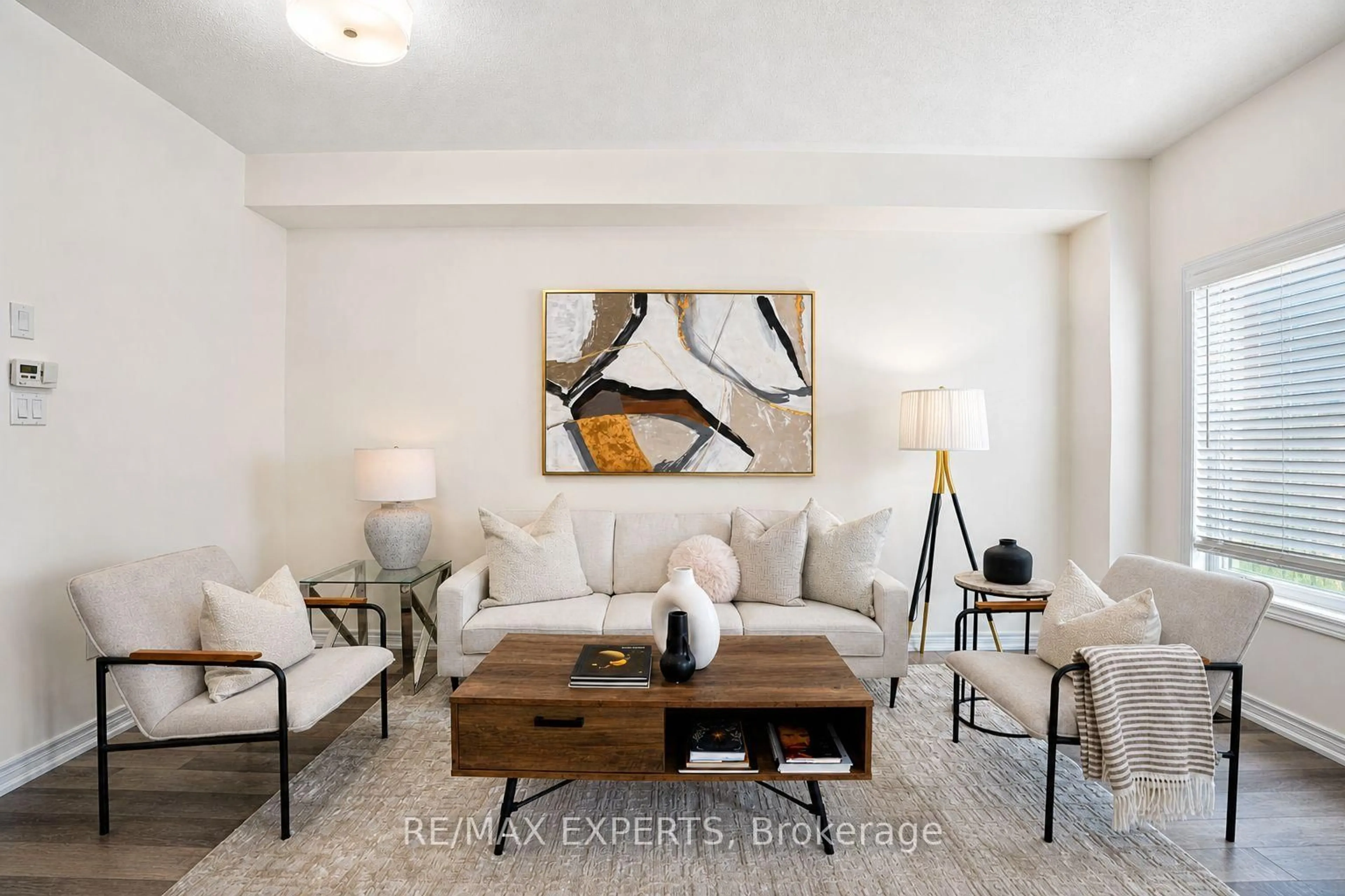 Living room with furniture, unknown for 136 Matthewson Ave, Bradford West Gwillimbury Ontario L3Z 2A5