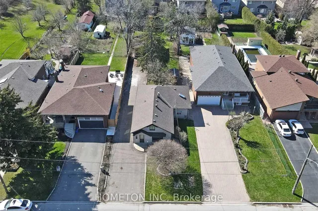 95 Yongehurst Rd, Richmond Hill 2