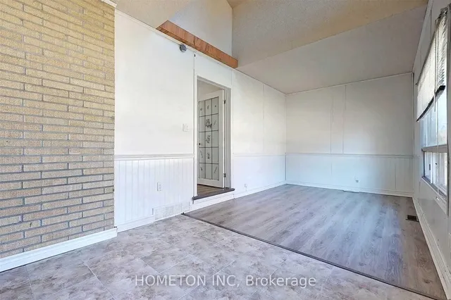 95 Yongehurst Rd, Richmond Hill 5
