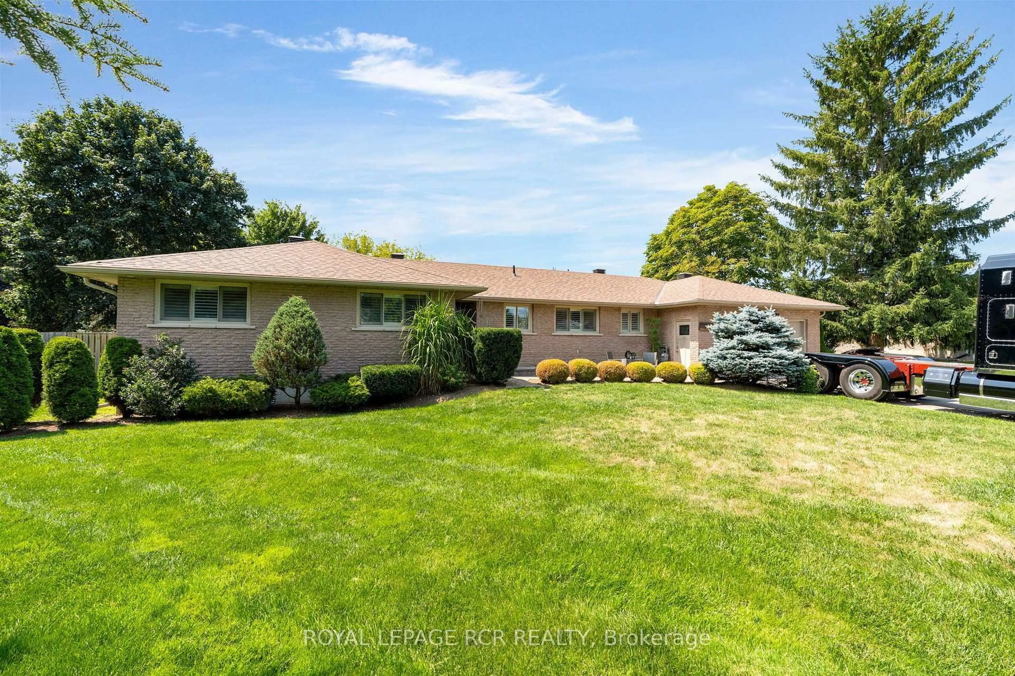 Unknown for 20 Douglas Dr, New Tecumseth Ontario L9R 1J9