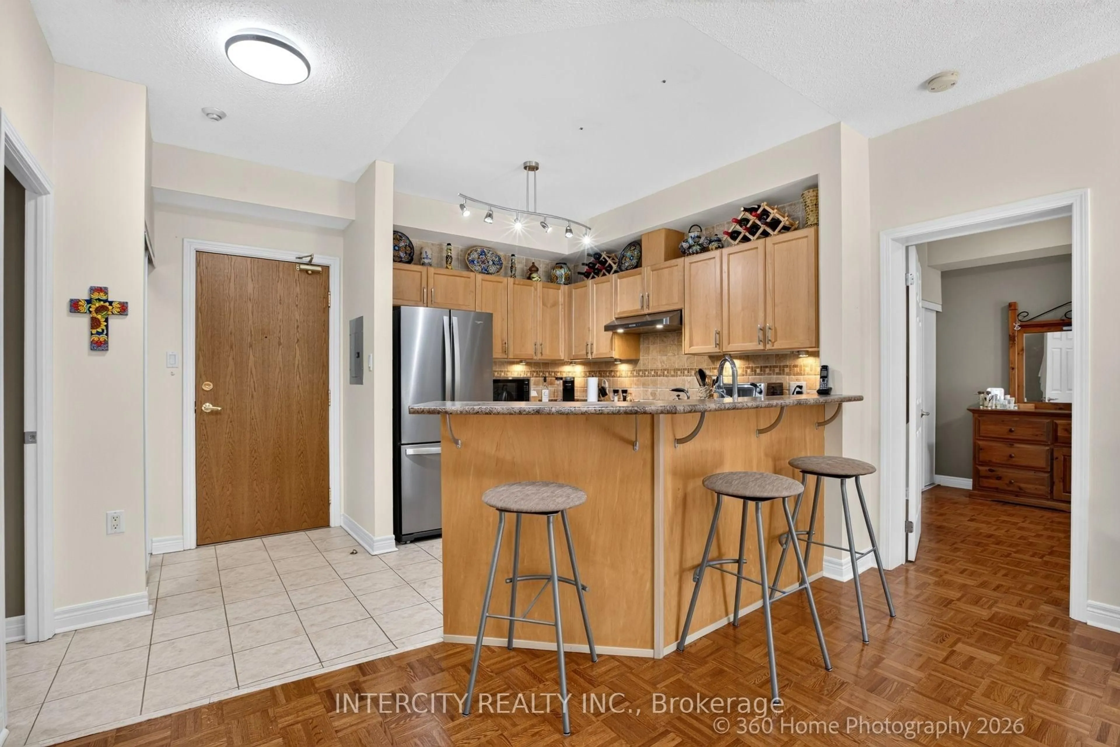 Open concept kitchen, unknown for 245 Pine Grove Rd #304, Vaughan Ontario L4L 2H7